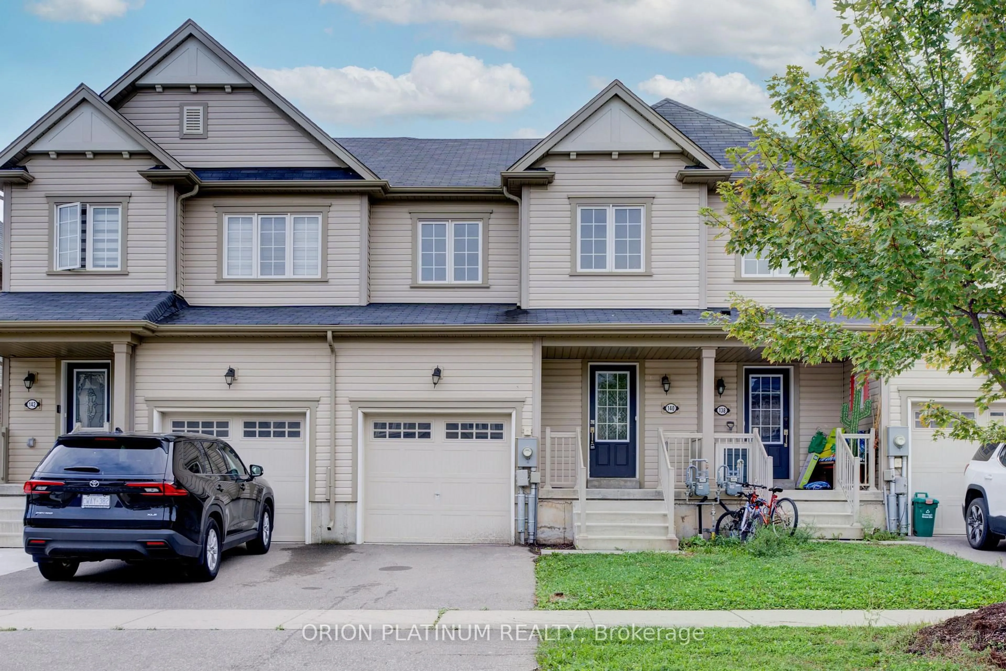 Home with brick exterior material, street for 140 Munro Circ, Brantford Ontario N3T 0R3