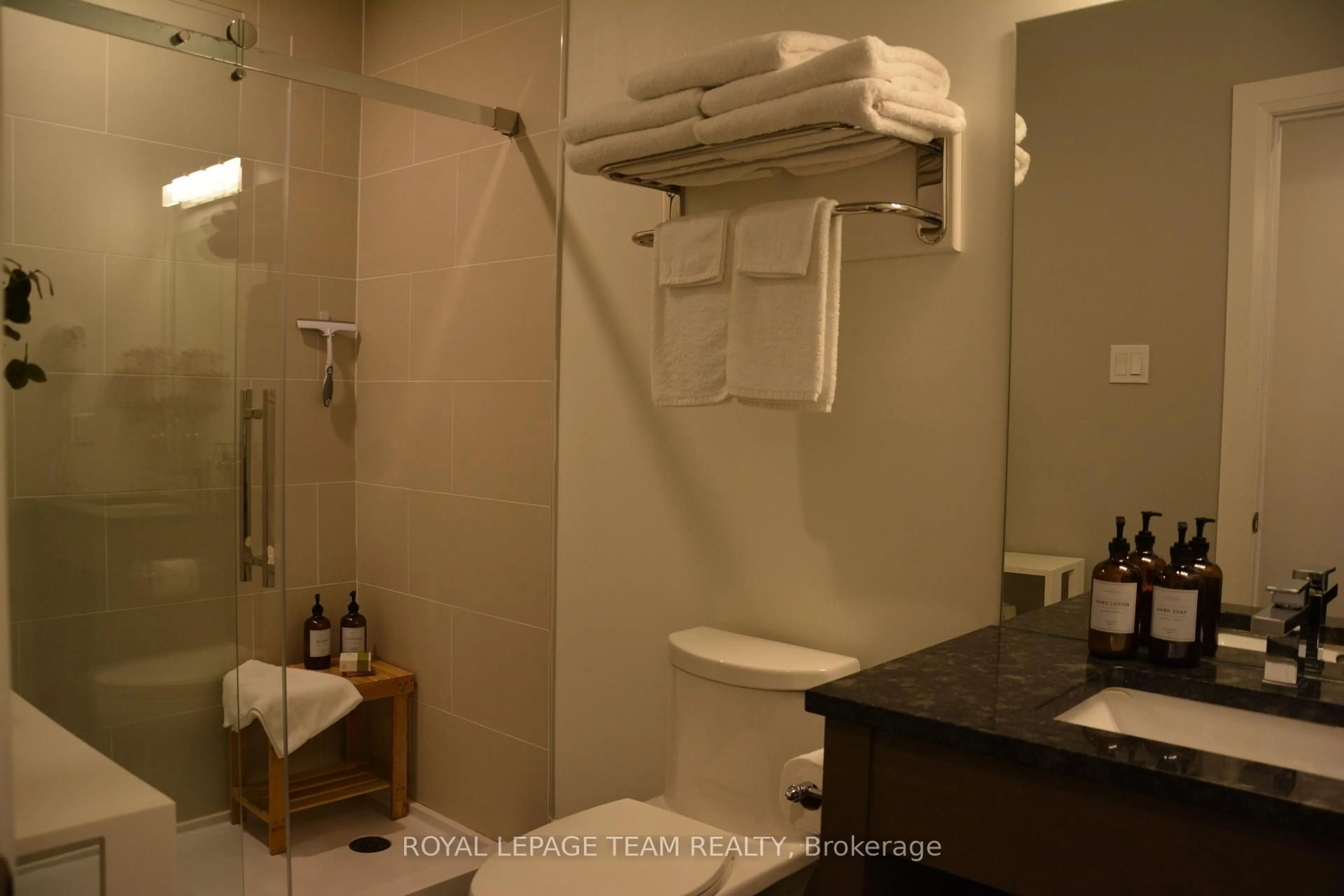 Standard bathroom, ceramic/tile floor for 100 Alpine Lane #101, Calabogie Ontario K0J 1H0