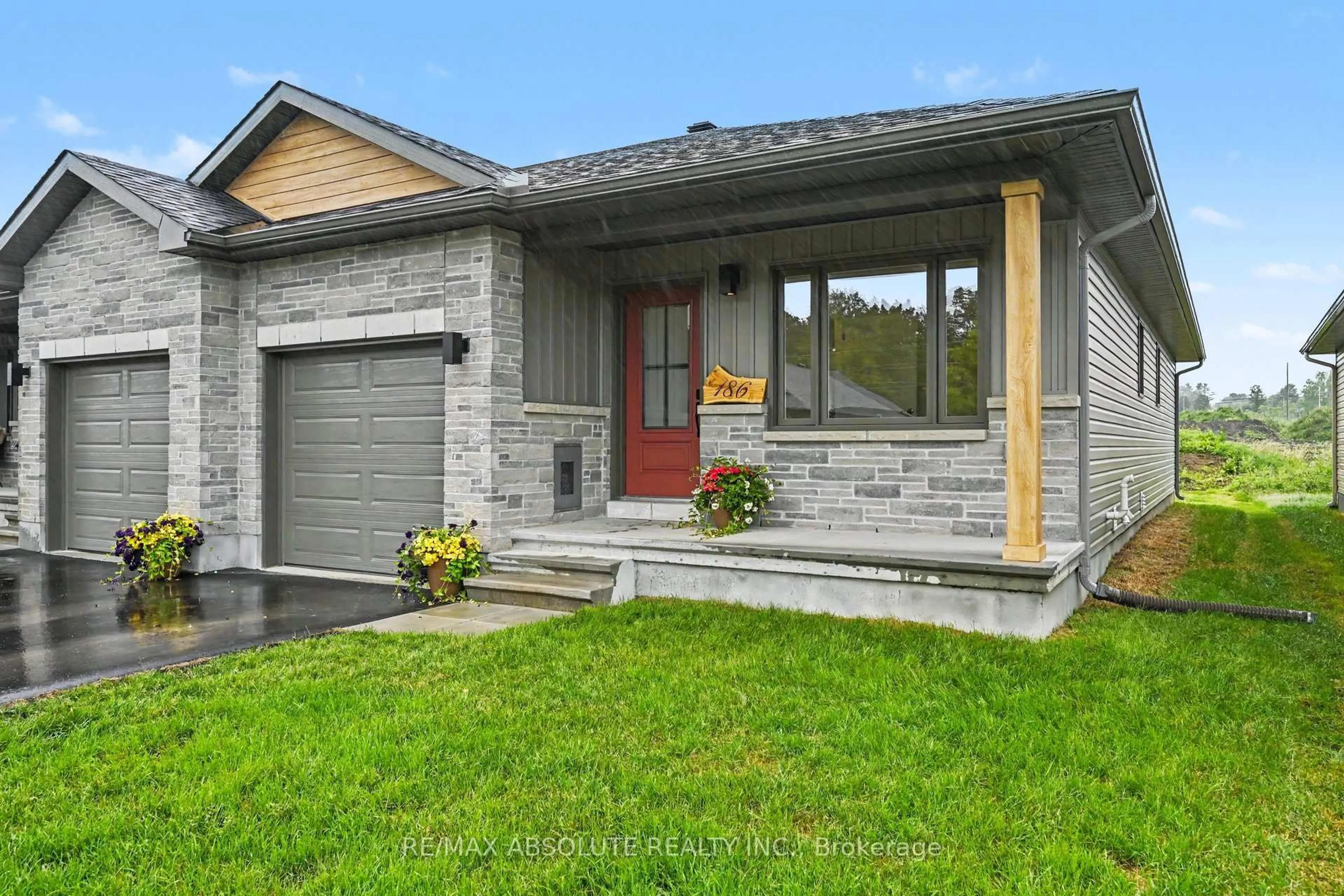Home with brick exterior material, street for 186 Seabert Dr, Arnprior Ontario K7S 0H9