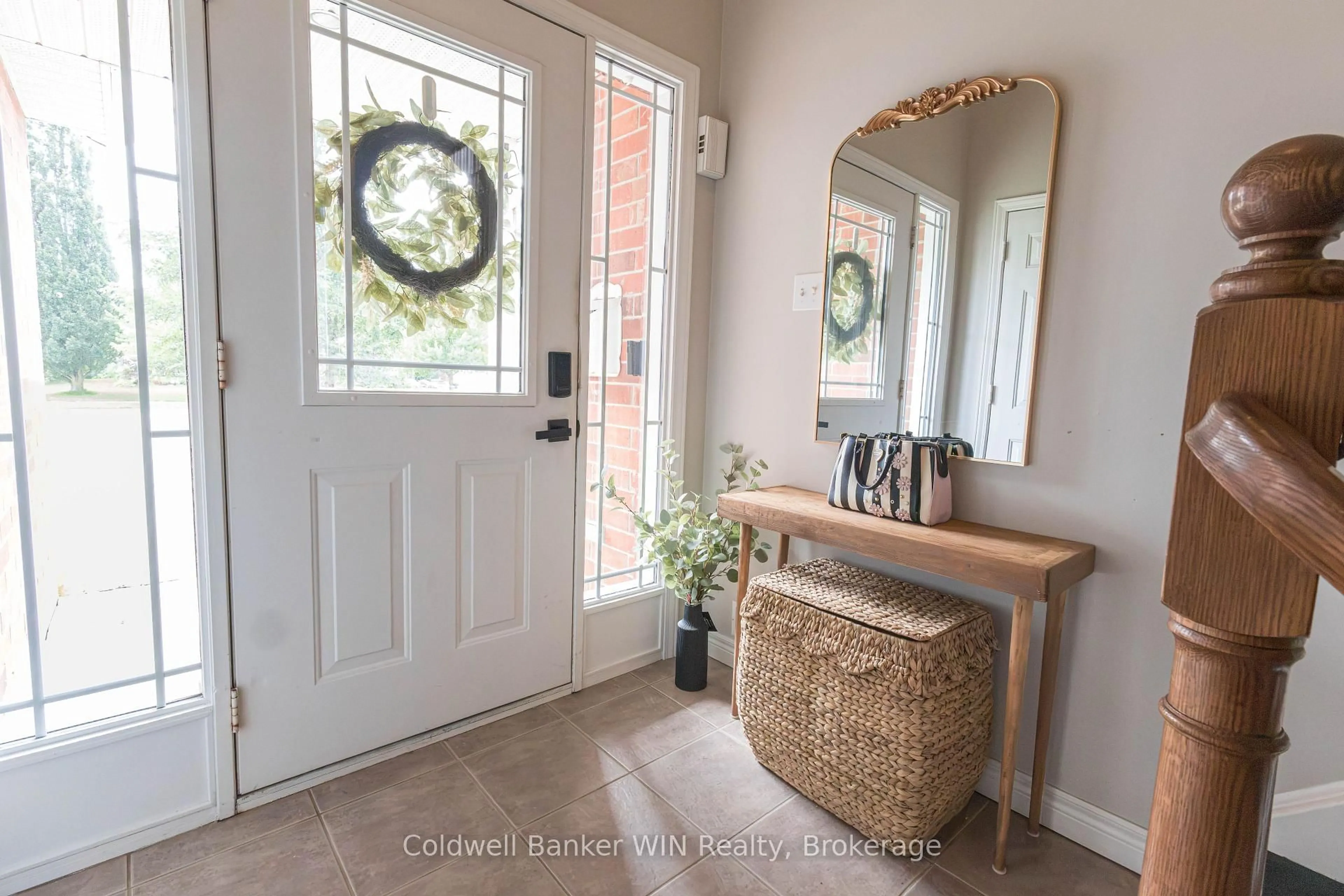 Indoor entryway for 114 Bellamy Cres, Centre Wellington Ontario N1M 3S6