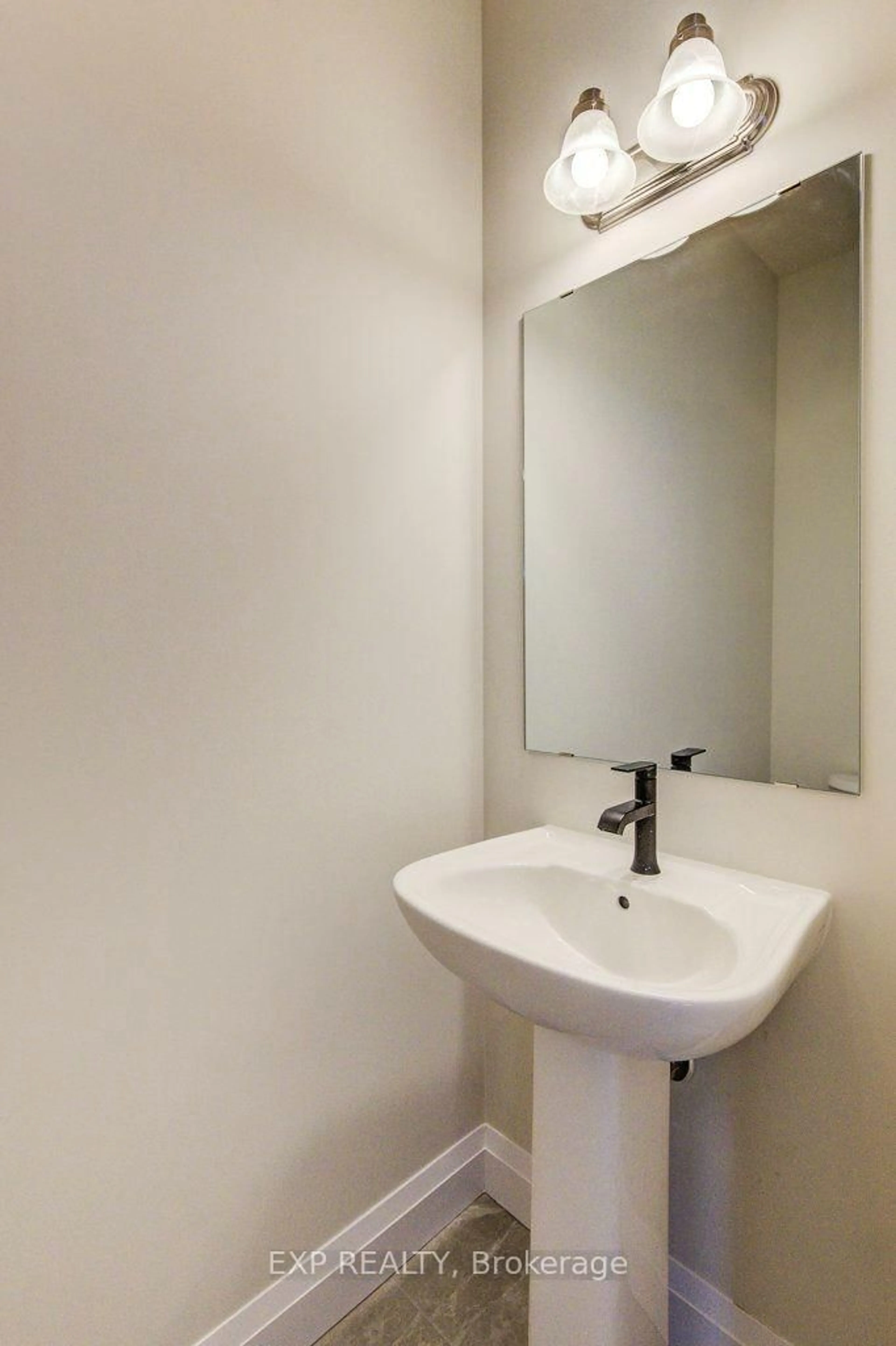 Standard bathroom, unknown for 231 applewood St, Blandford-Blenheim Ontario N0J 1S0