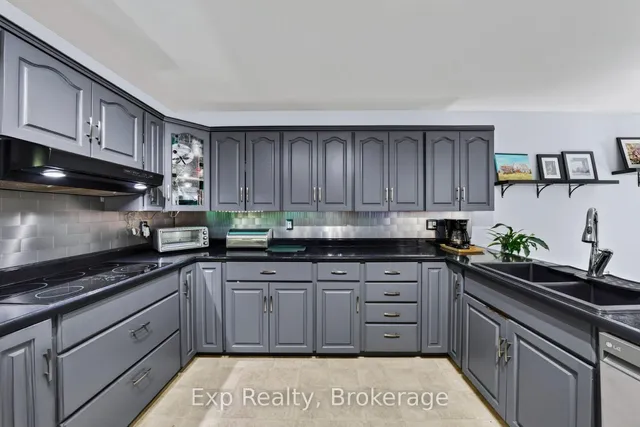 1745 Lazier Rd, Shannonville 5