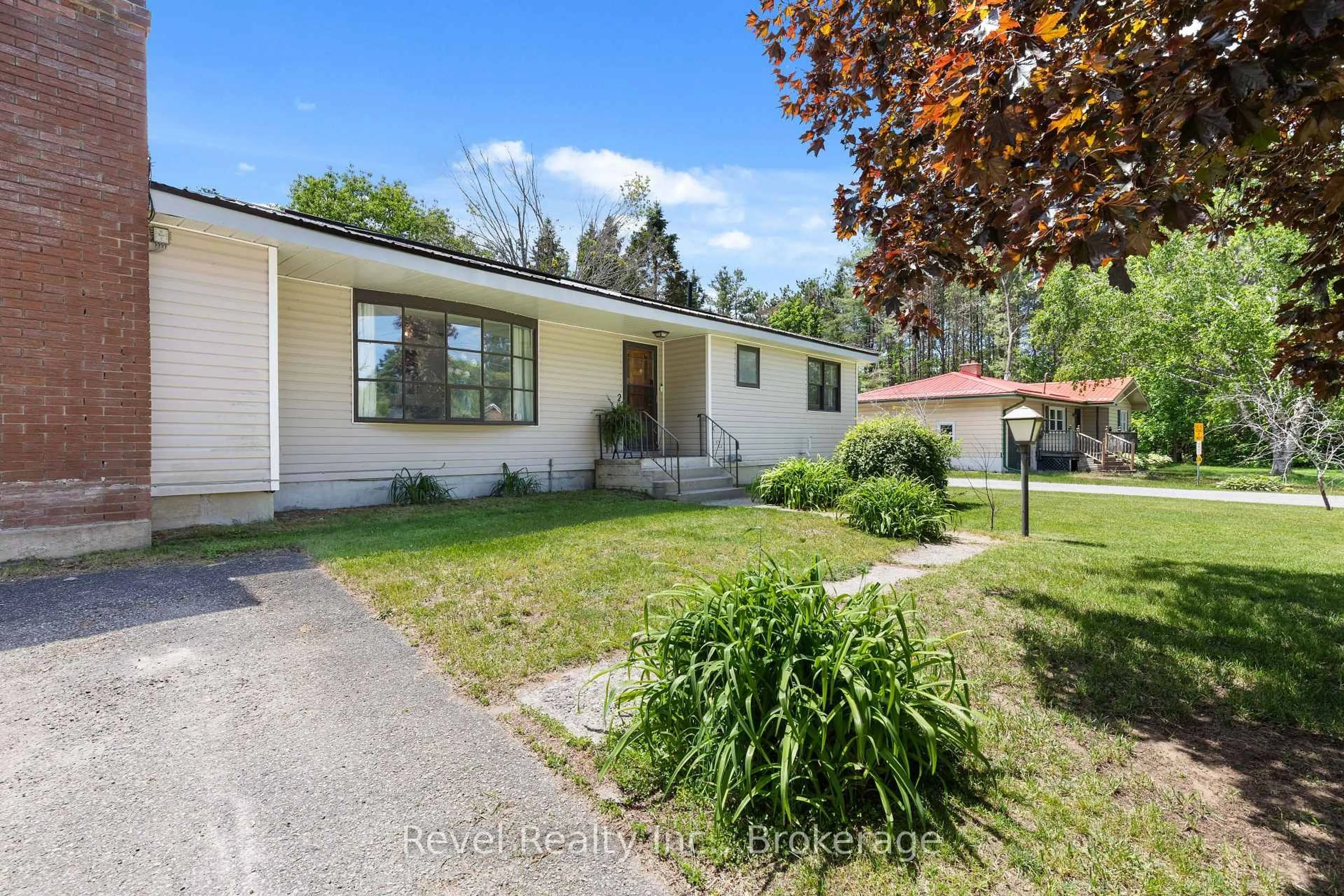 Home with vinyl exterior material, street for 101 Bolsover Rd, Kawartha Lakes Ontario K0M 1B0