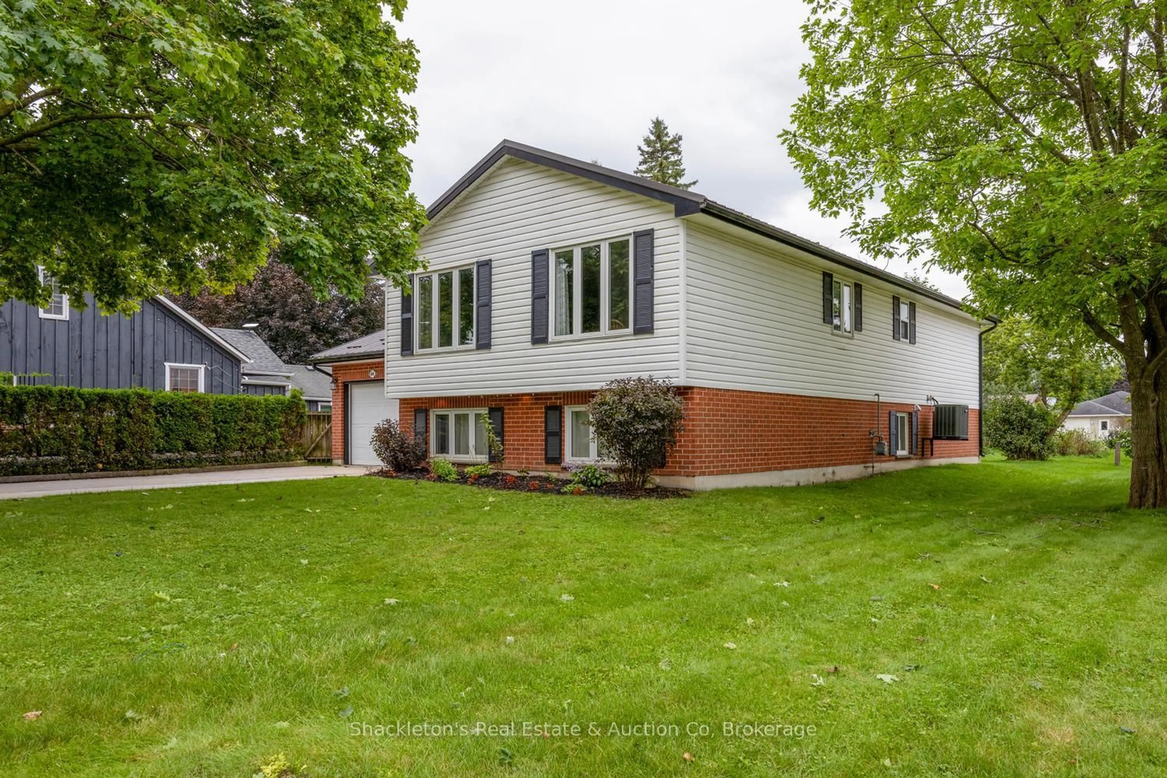 Home with vinyl exterior material, street for 44 Blenheim St, West Perth Ontario N0K 1N0