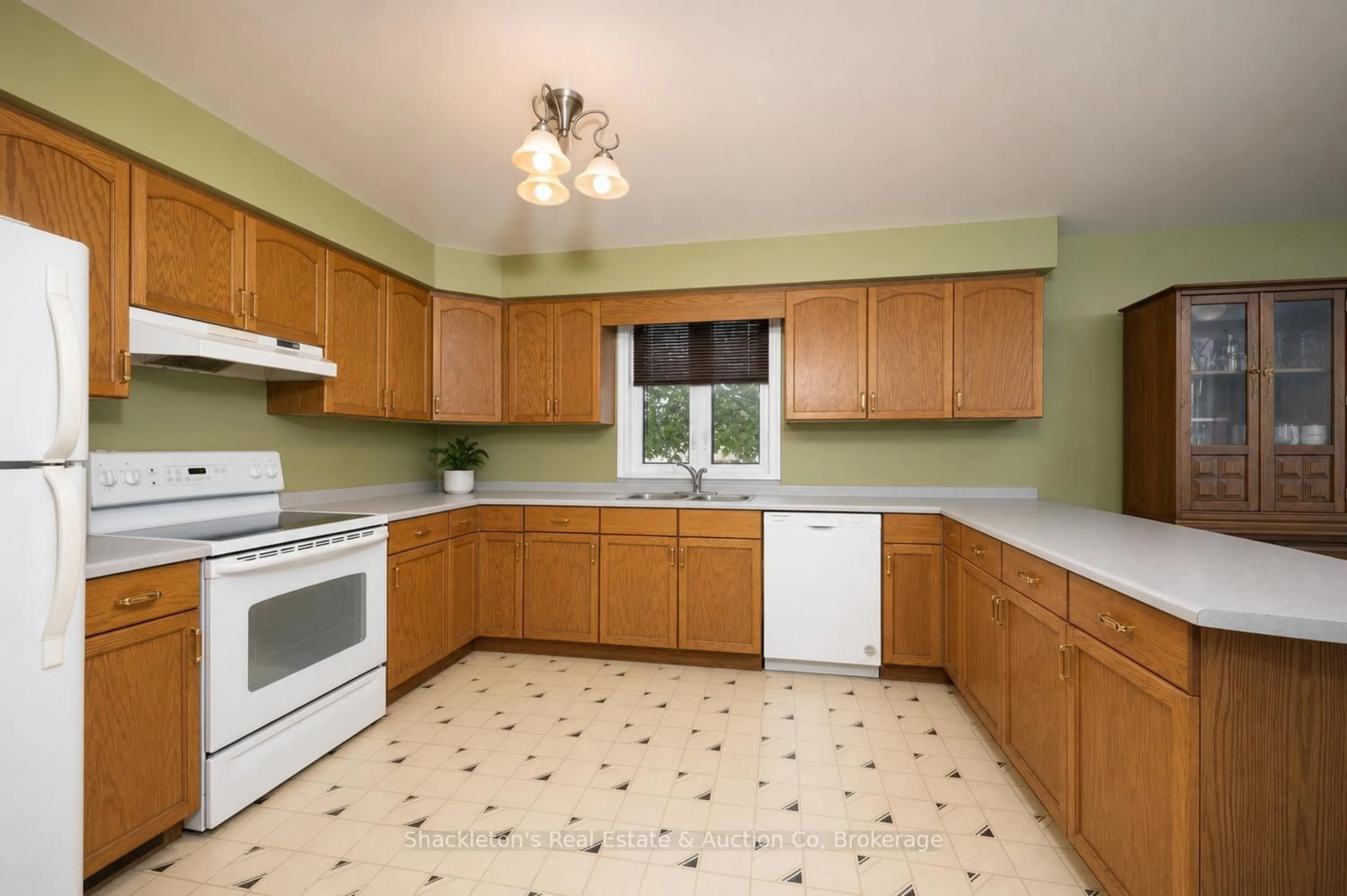 Standard kitchen, ceramic/tile floor for 44 Blenheim St, West Perth Ontario N0K 1N0