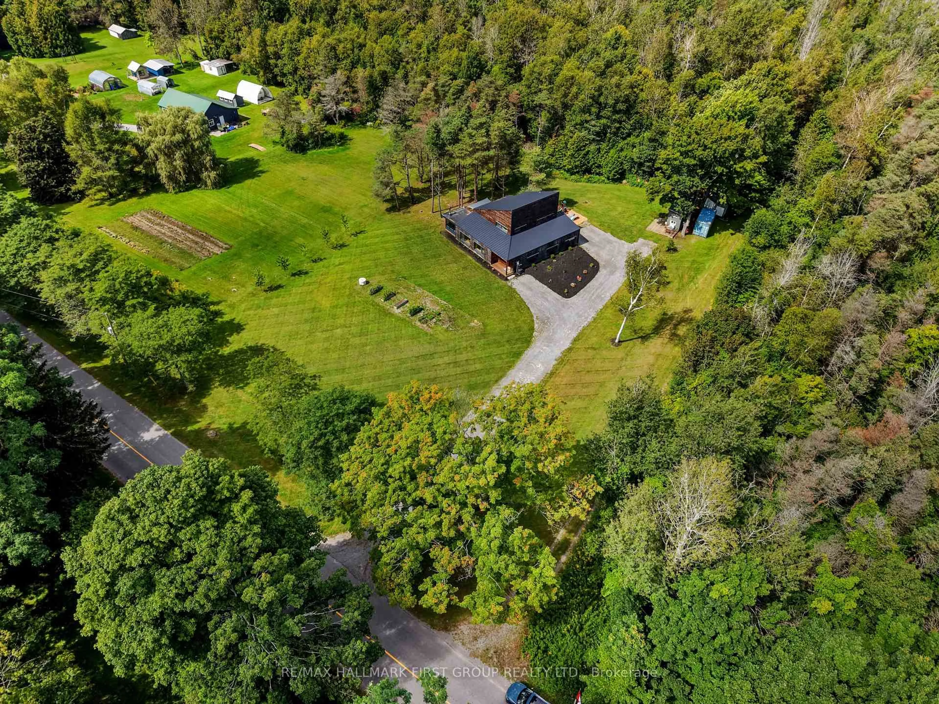 A pic from outside/outdoor area/front of a property/back of a property/a pic from drone, unknown for 230 Lakeport Rd, Alnwick/Haldimand Ontario K0K 1S0