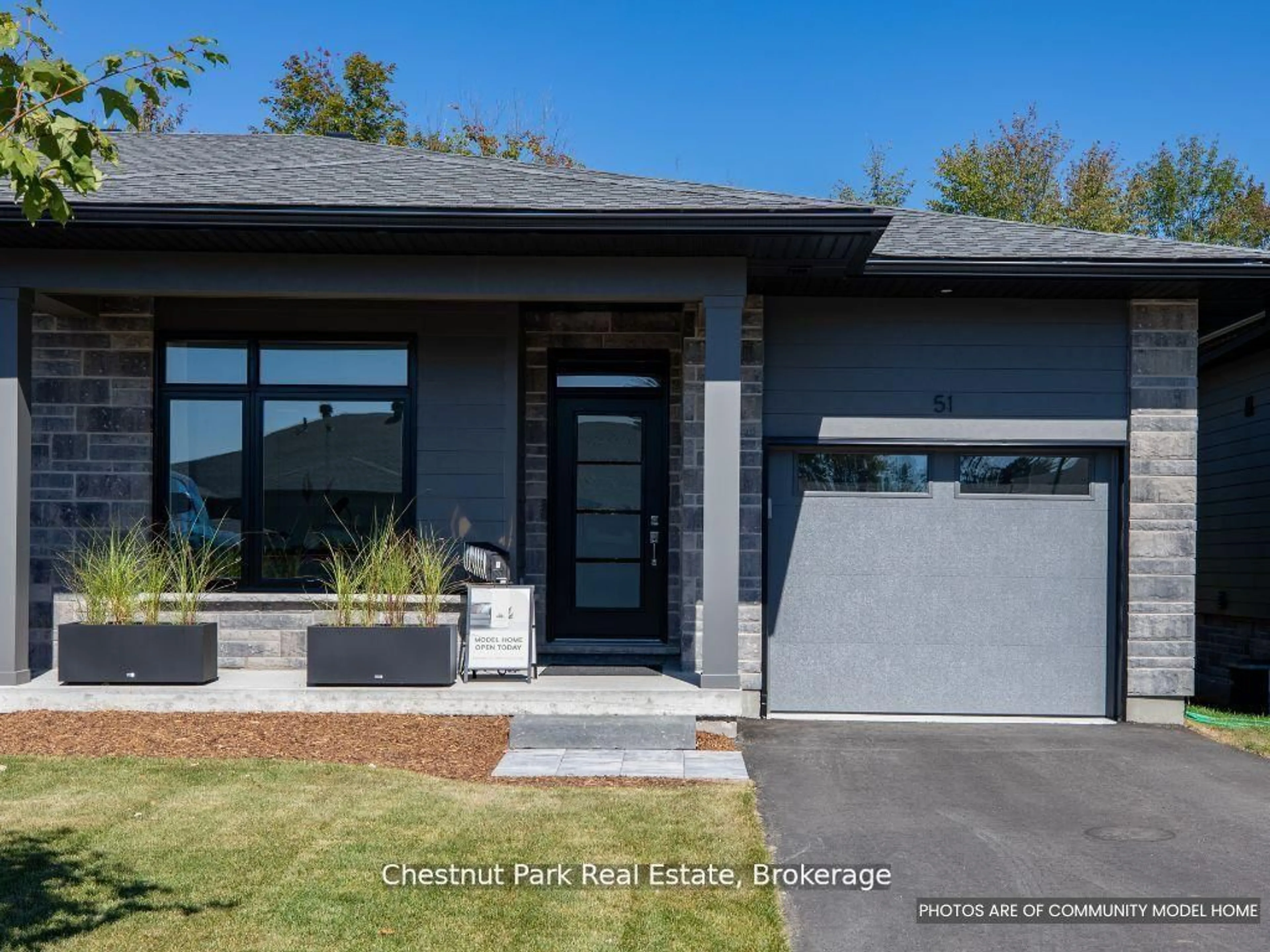Home with brick exterior material, street for 18 Pine Needle Way, Huntsville Ontario P1H 1M3