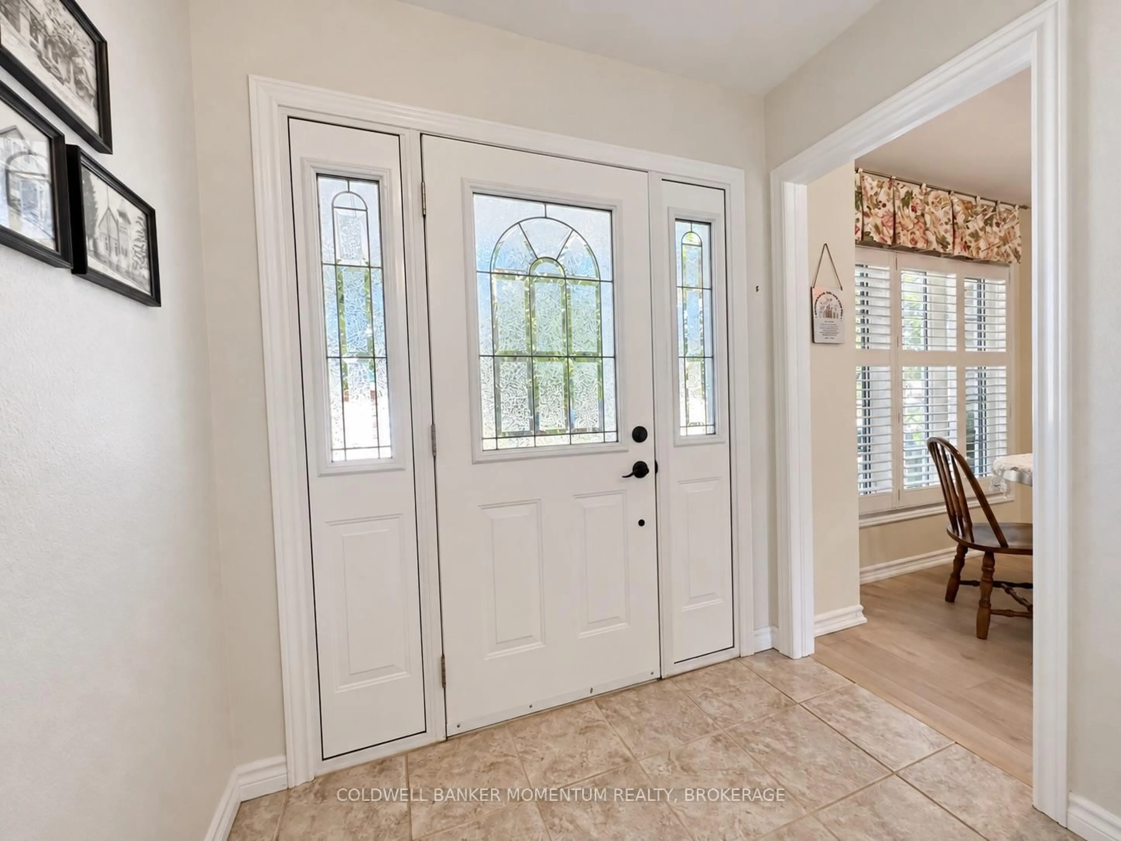 Indoor entryway for 3930 Durban Lane, Lincoln Ontario L0R 2C0