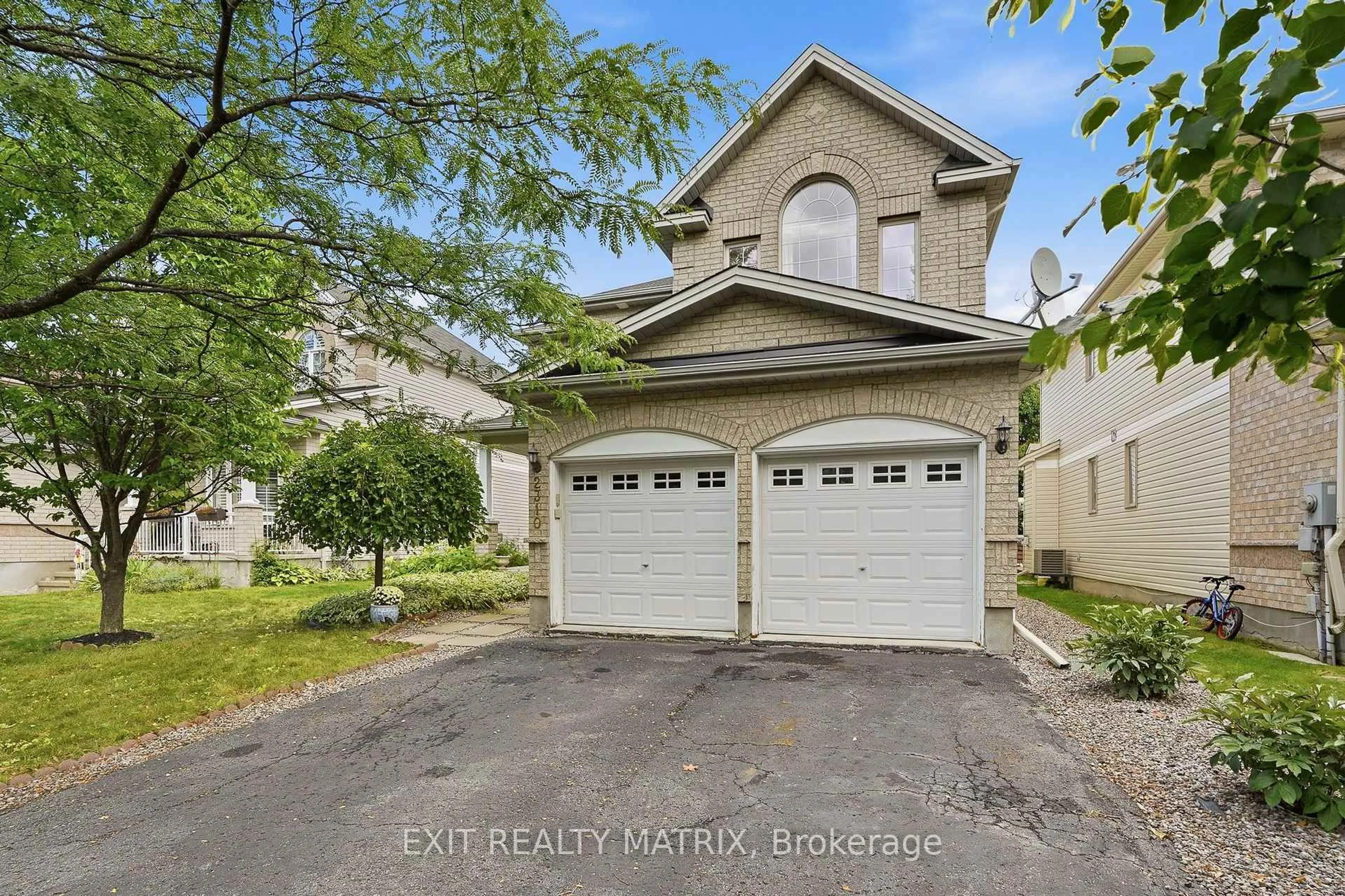 Unknown for 2310 Glandriel Cres, Orleans Ontario K4A 4T3