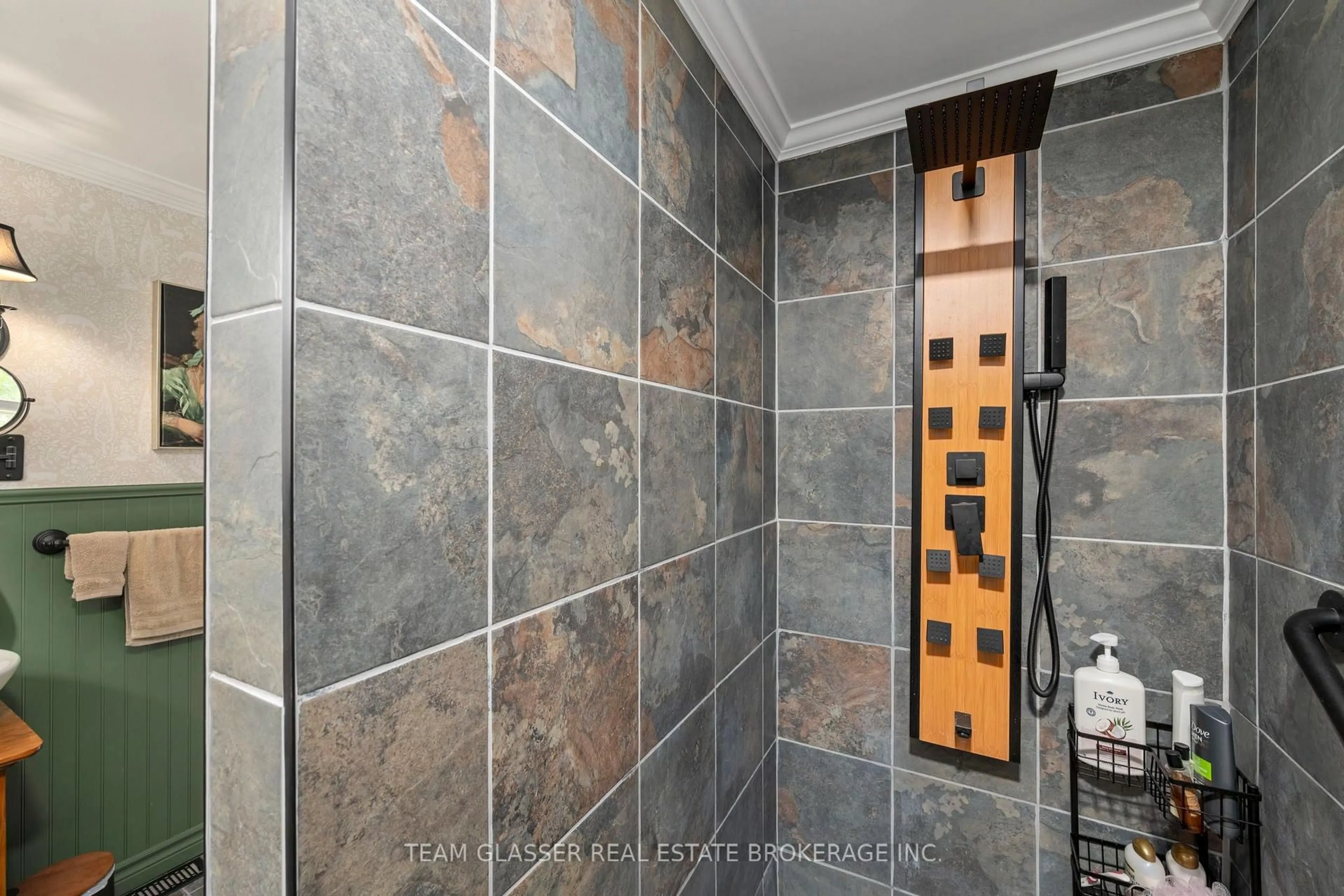 Contemporary bathroom, ceramic/tile floor for 151 MAIN St, North Middlesex Ontario N0M 2K0