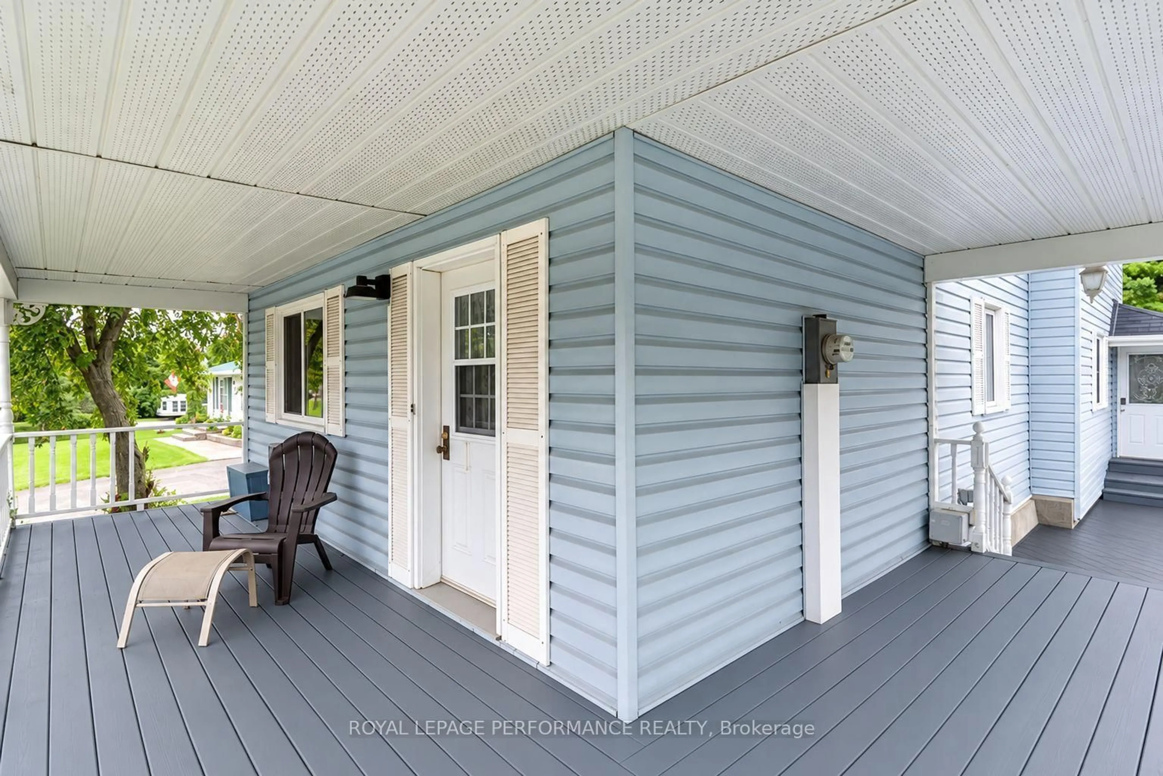 Home with vinyl exterior material, water/lake/river/ocean view for 71 Mechanic St, North Glengarry Ontario K0C 1T0