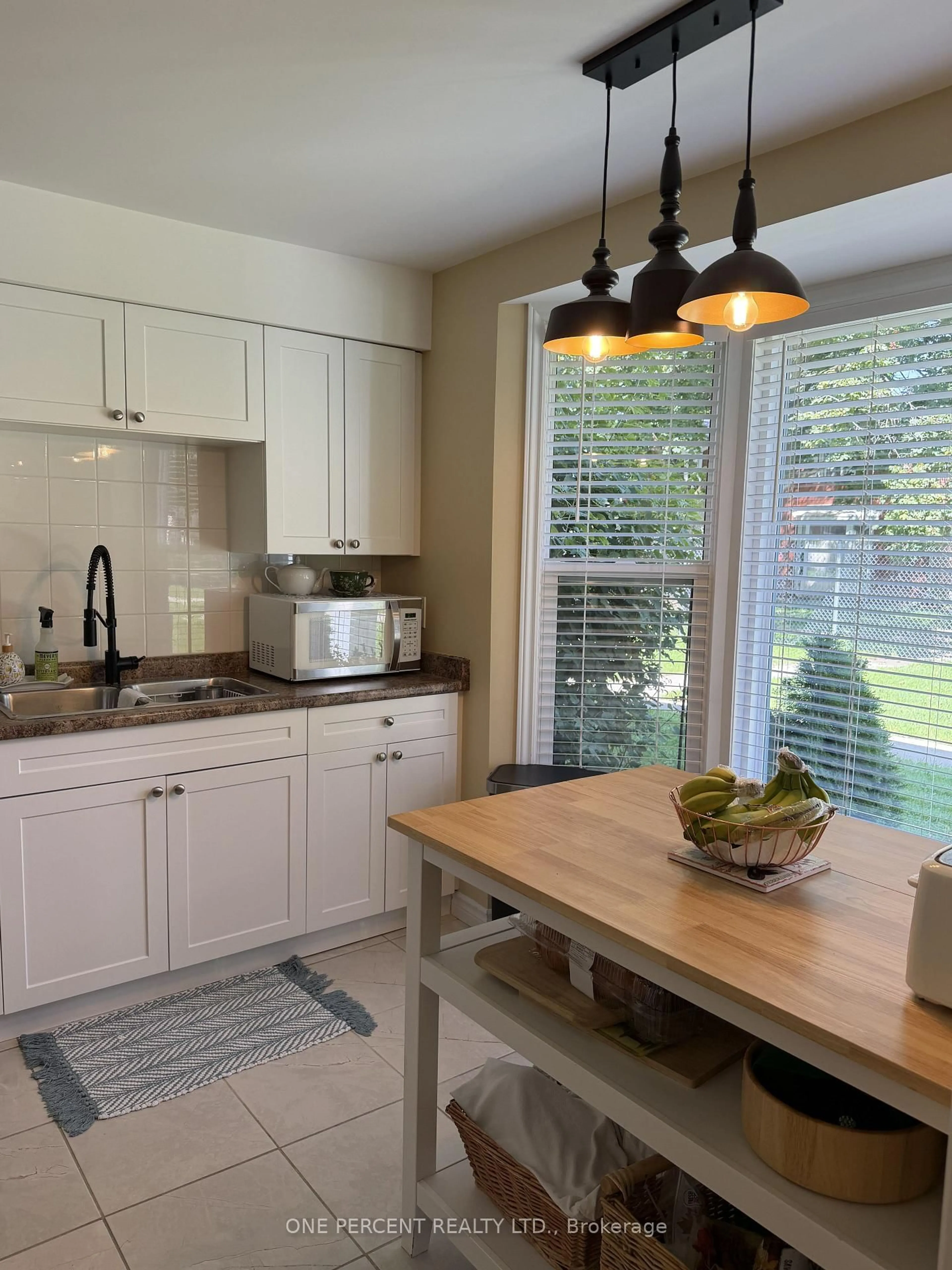 Open concept kitchen, unknown for 48 Arbour Glen Cres, London East Ontario N5Y 1Z9