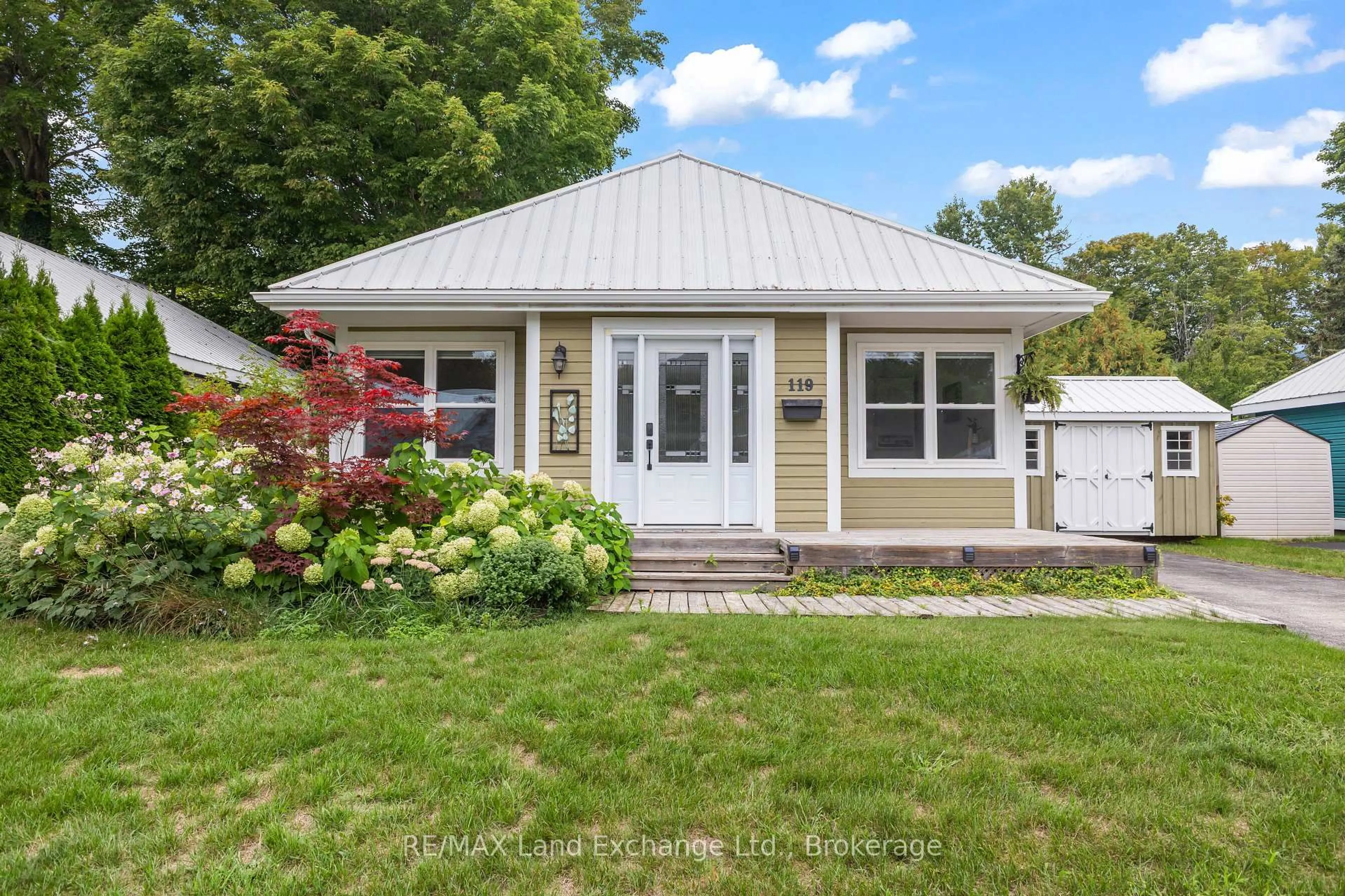 Home with vinyl exterior material, street for 383 Mcnabb St #119, Saugeen Shores Ontario N0H 2L0