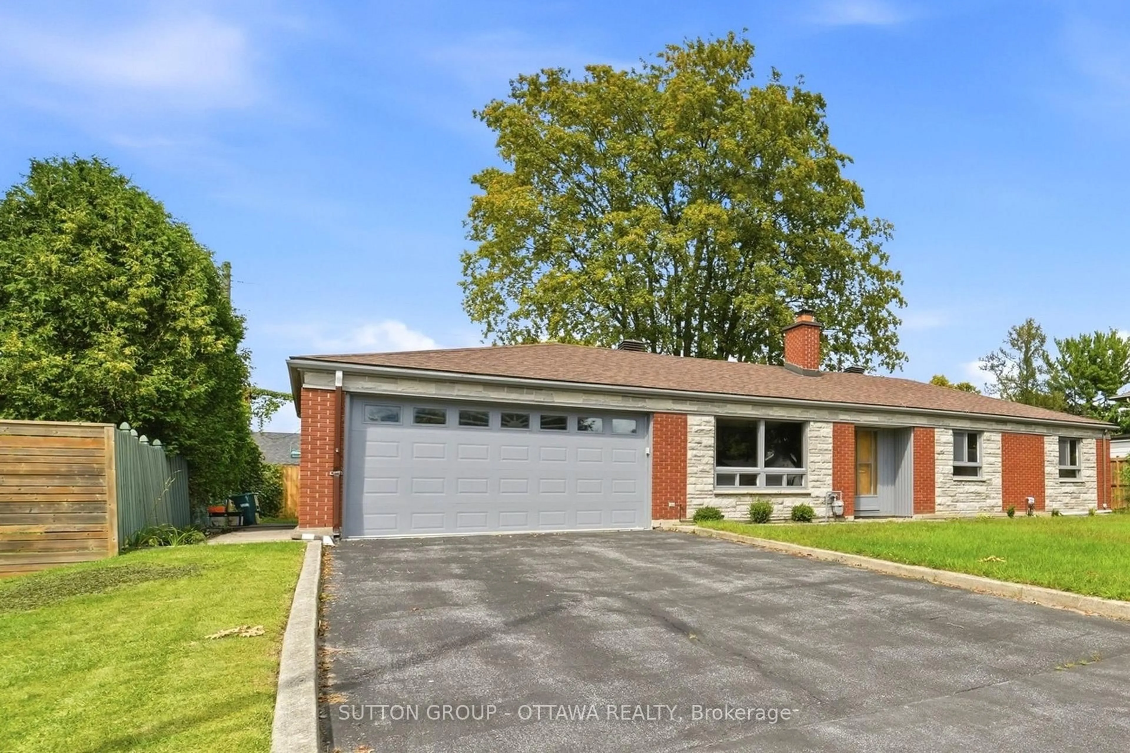 Home with brick exterior material, street for 1981 Bel-Air Dr, Ottawa Ontario K2C 0X1