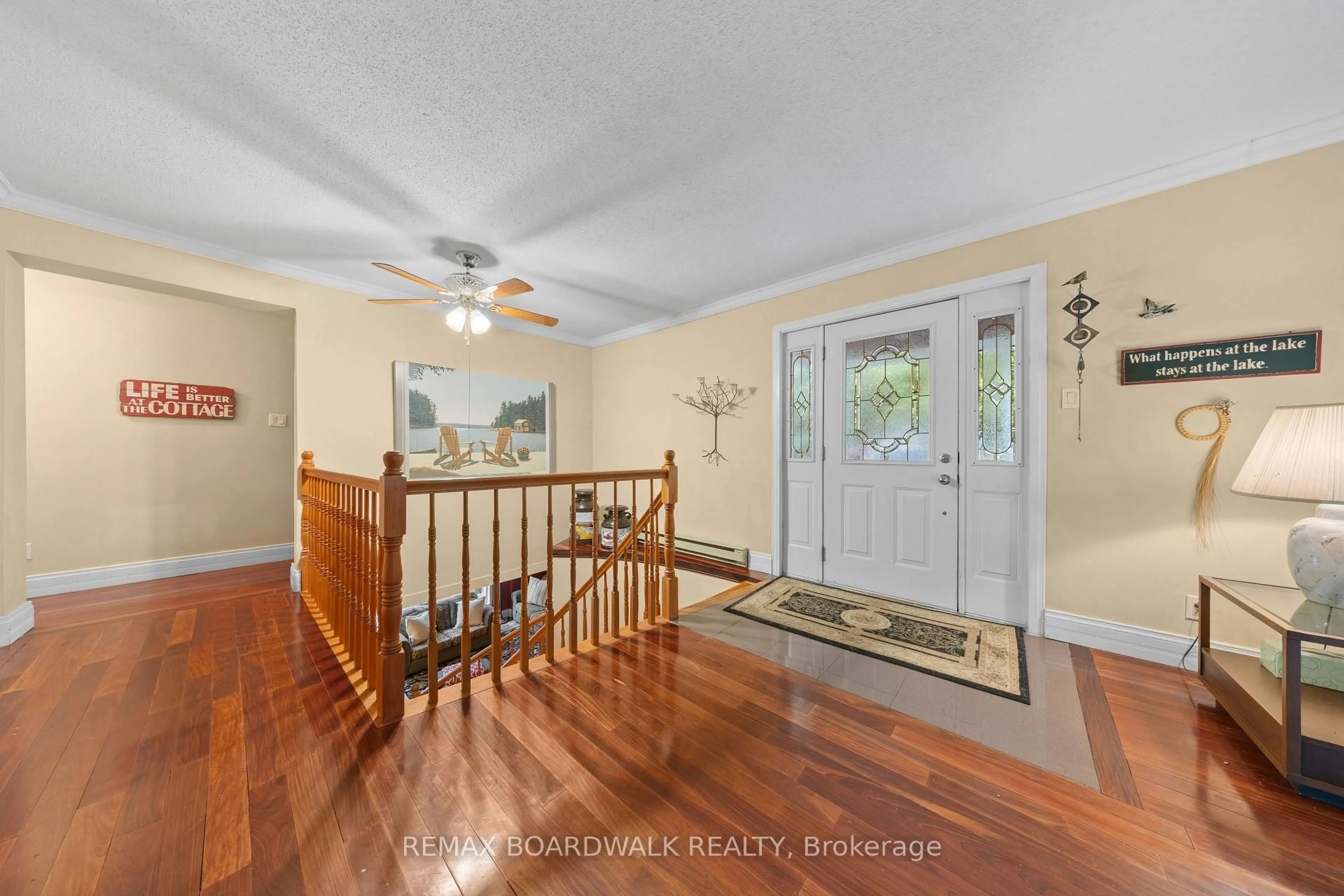 Indoor entryway for 278 Lakeland Lane, Clayton Ontario K0A 1P0