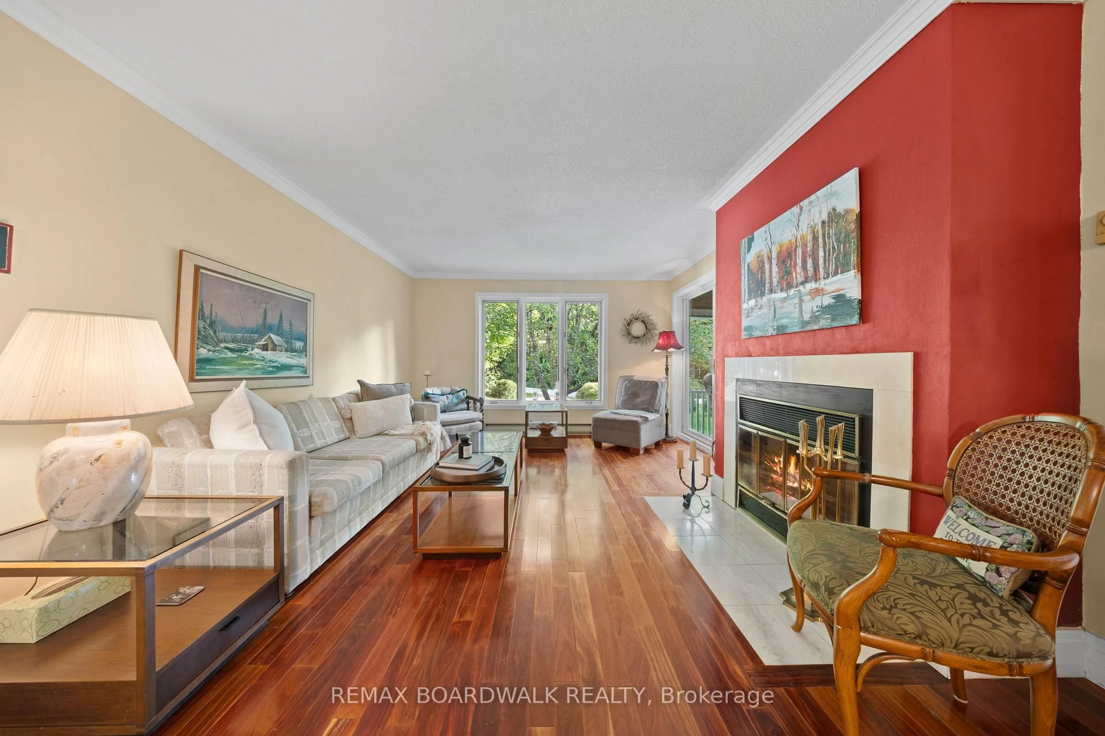 Living room with furniture, wood/laminate floor for 278 Lakeland Lane, Clayton Ontario K0A 1P0