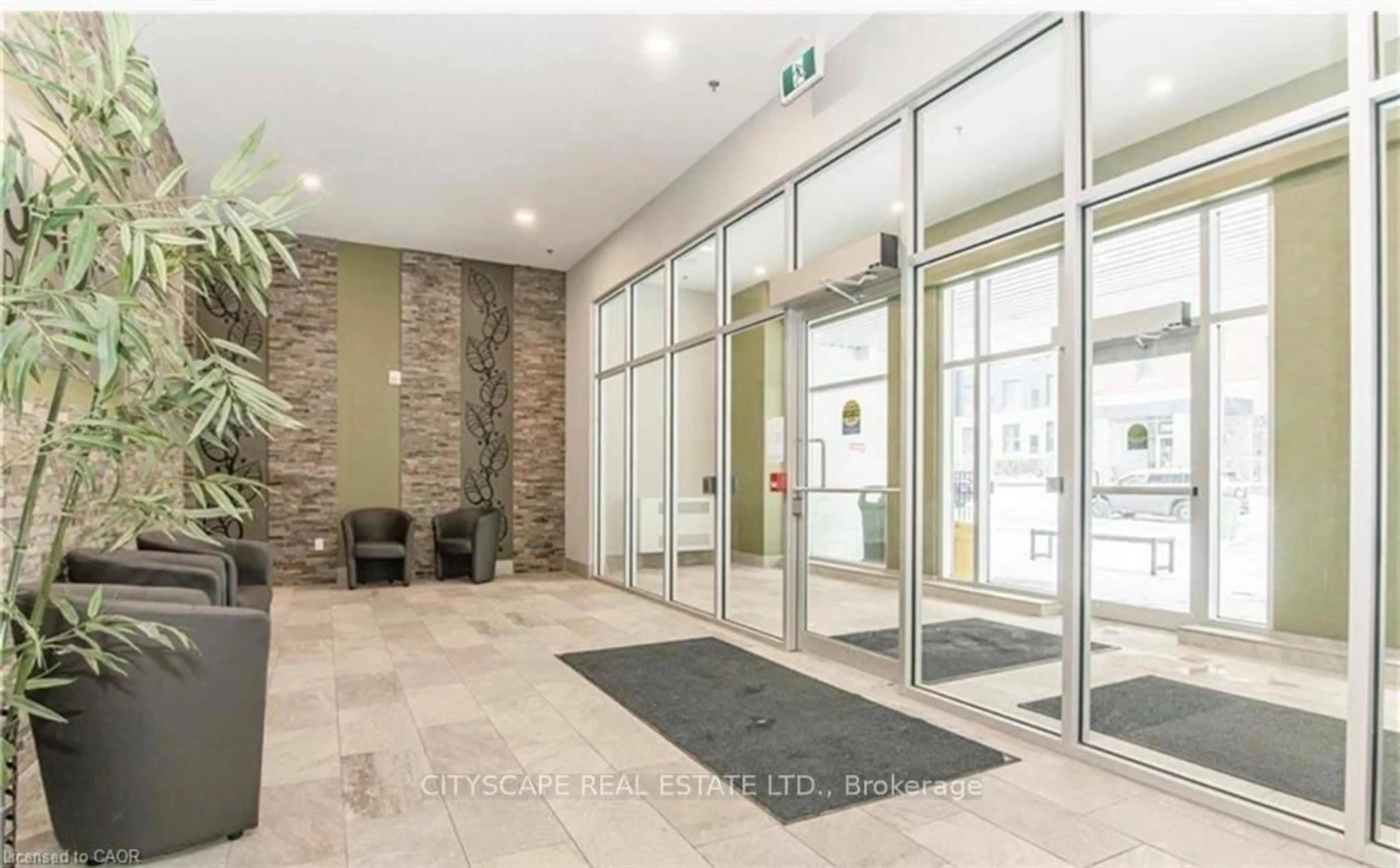 Indoor foyer for 308 Lester St #511, Waterloo Ontario N2L 3W7