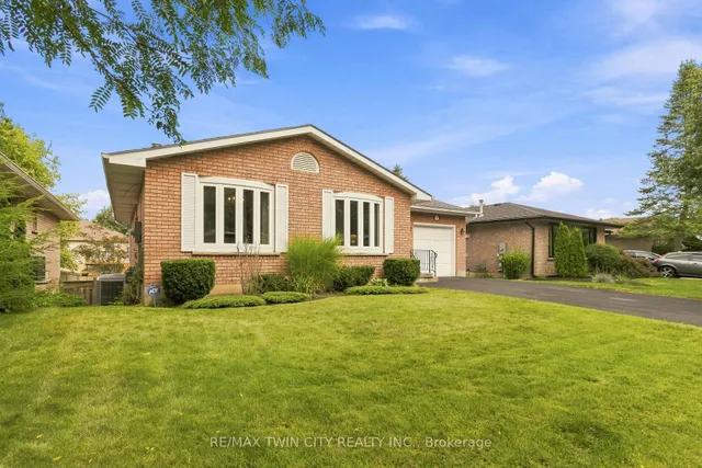 22 Allensgate Dr, Brantford 2