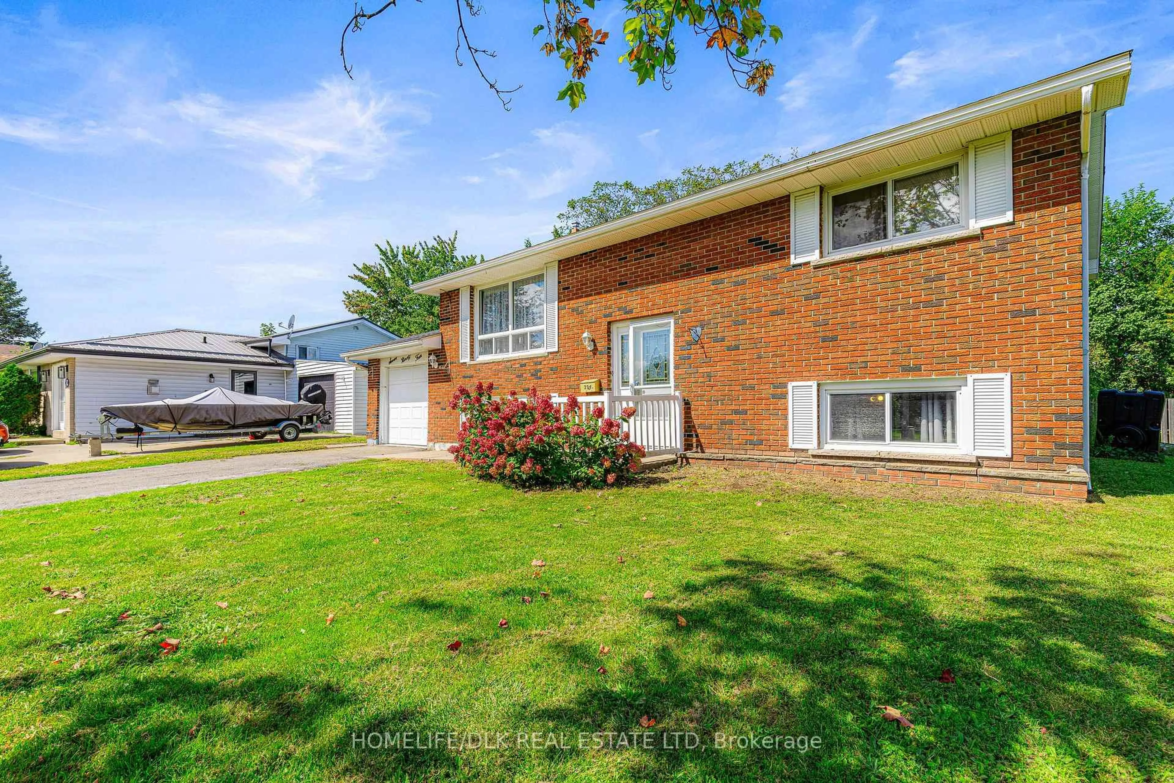 Home with brick exterior material, street for 794 Comstock Cres, Brockville Ontario K6V 6E1