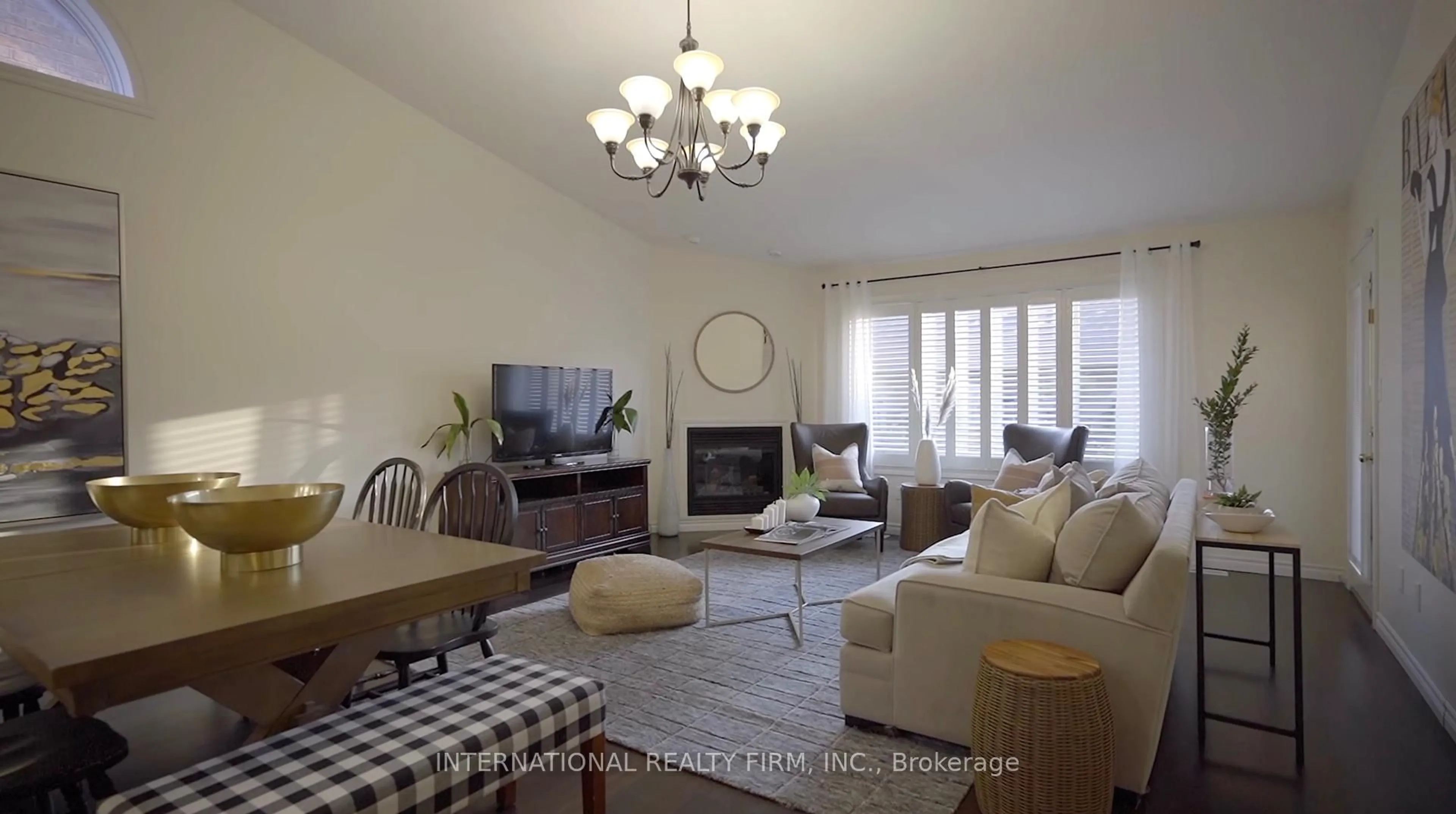Living room with furniture, unknown for 1795 Katella Ave, Essex Ontario N8P 0A3
