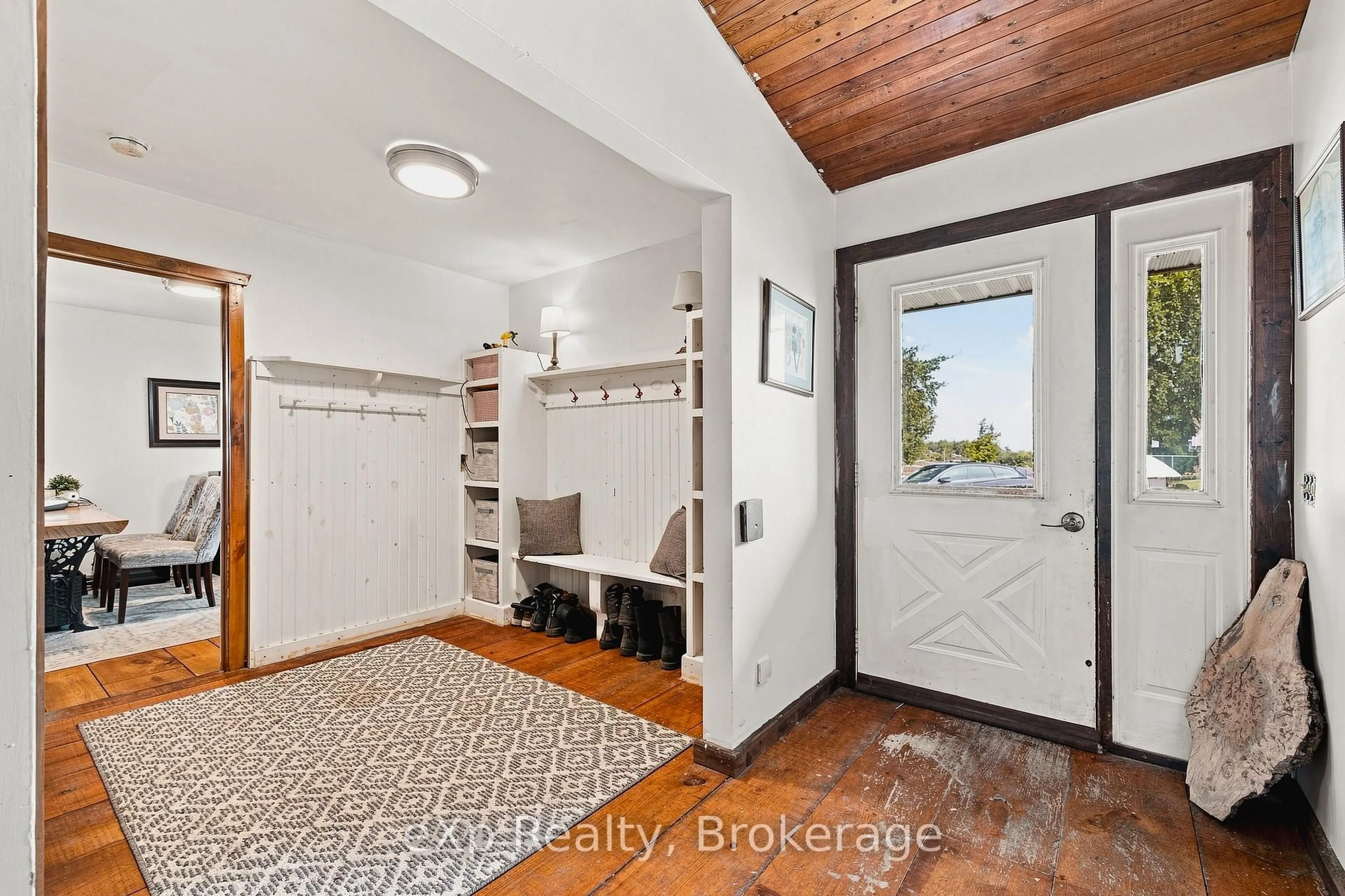 Indoor entryway for 494618 Grey Road 2, Grey Highlands Ontario N0C 1C0