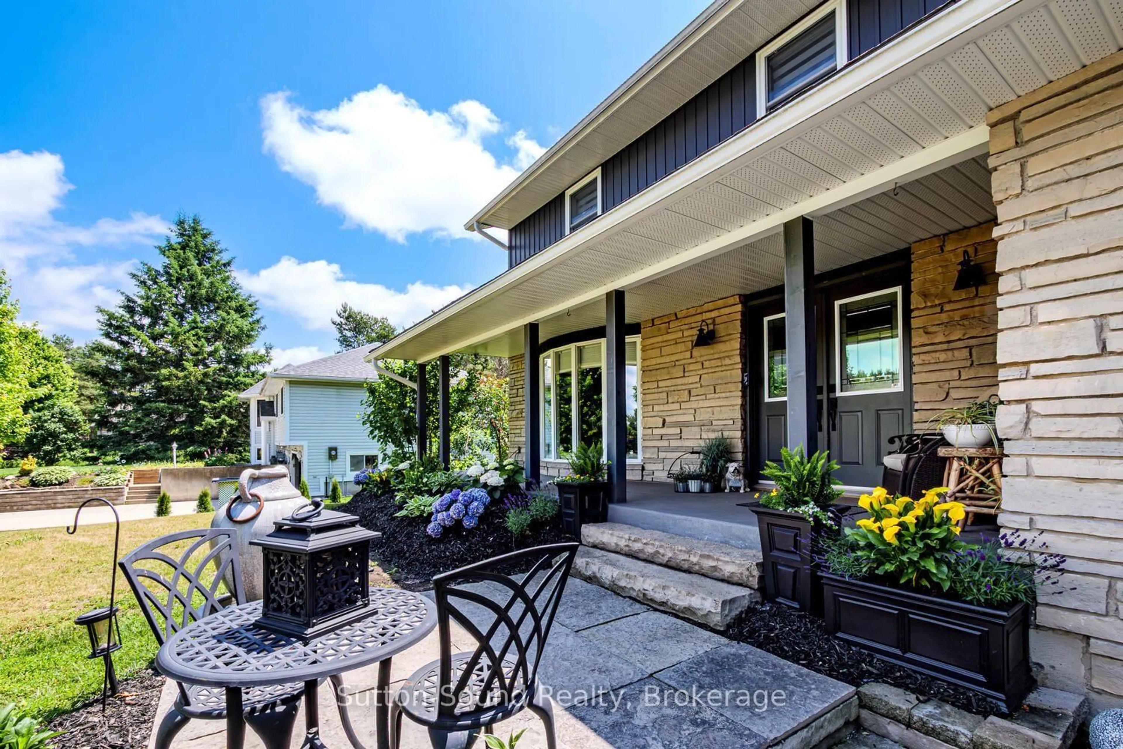 Patio, street for 35 Pine Tree Dr, South Bruce Peninsula Ontario N0H 1P0