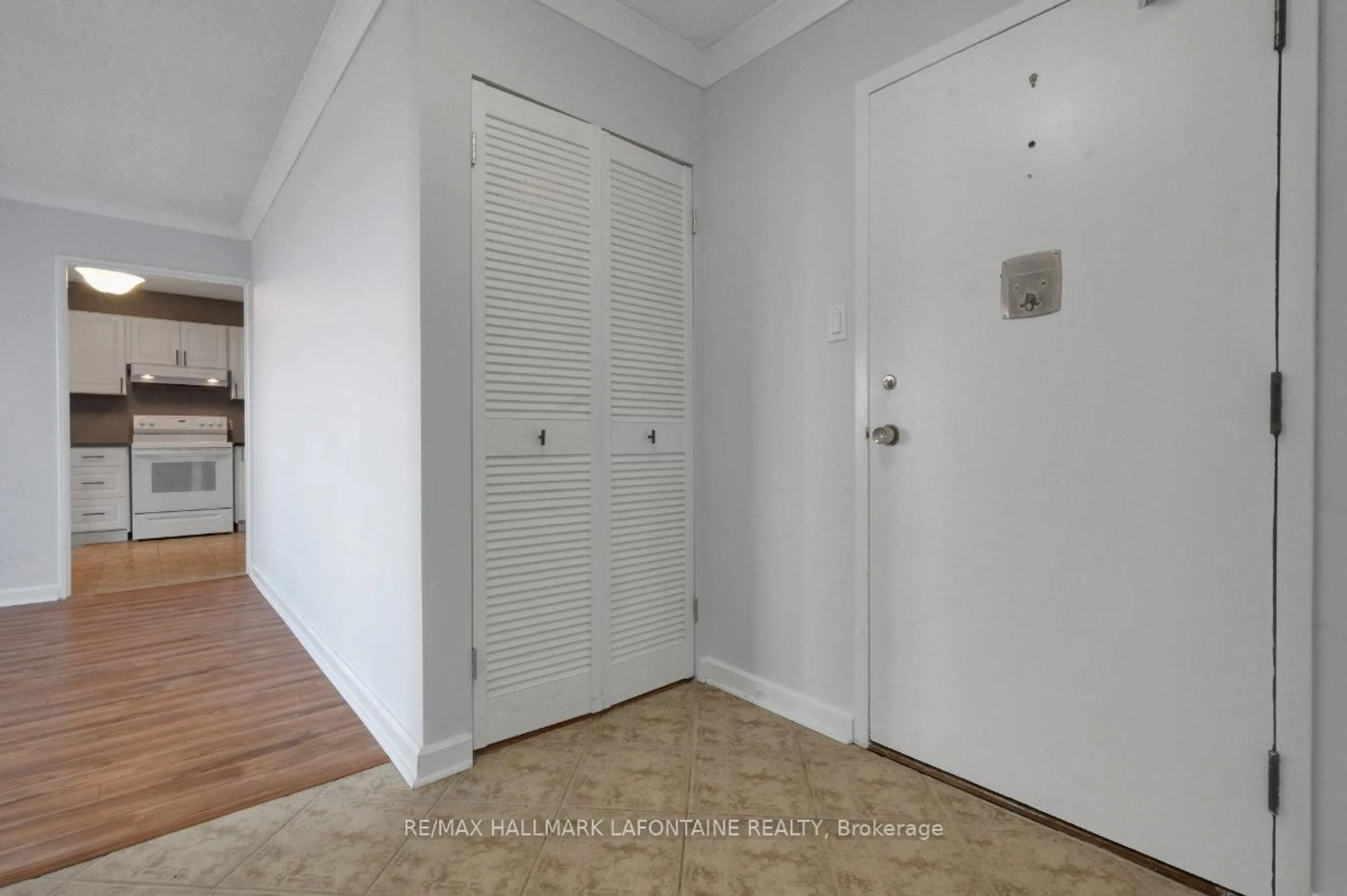 Unknown for 1285 Cahill Dr #1606, Ottawa Ontario K1V 9A7