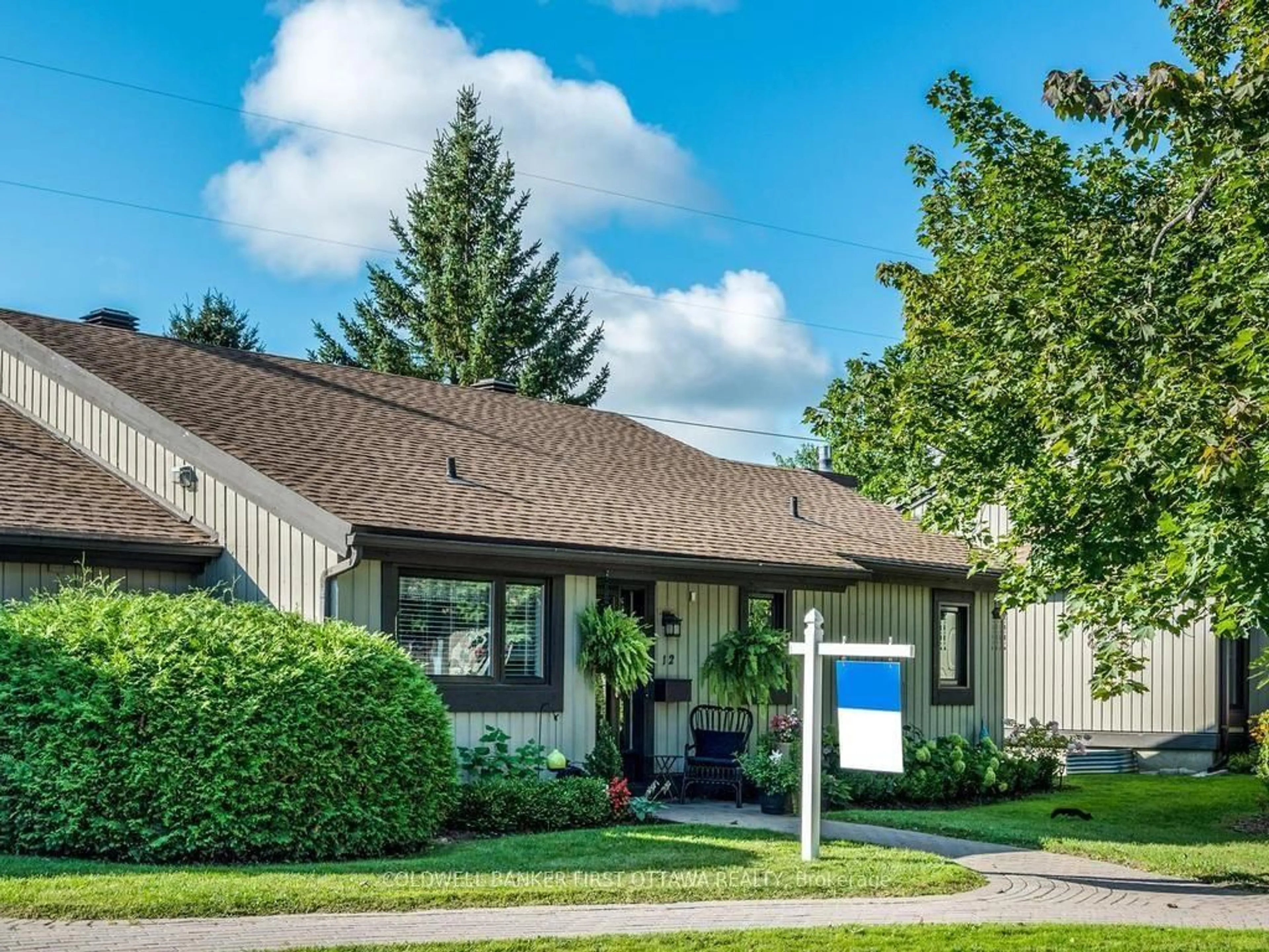 Home with vinyl exterior material, mountain view for 12 Kittansett Crt, Ottawa Ontario K2S 1B9
