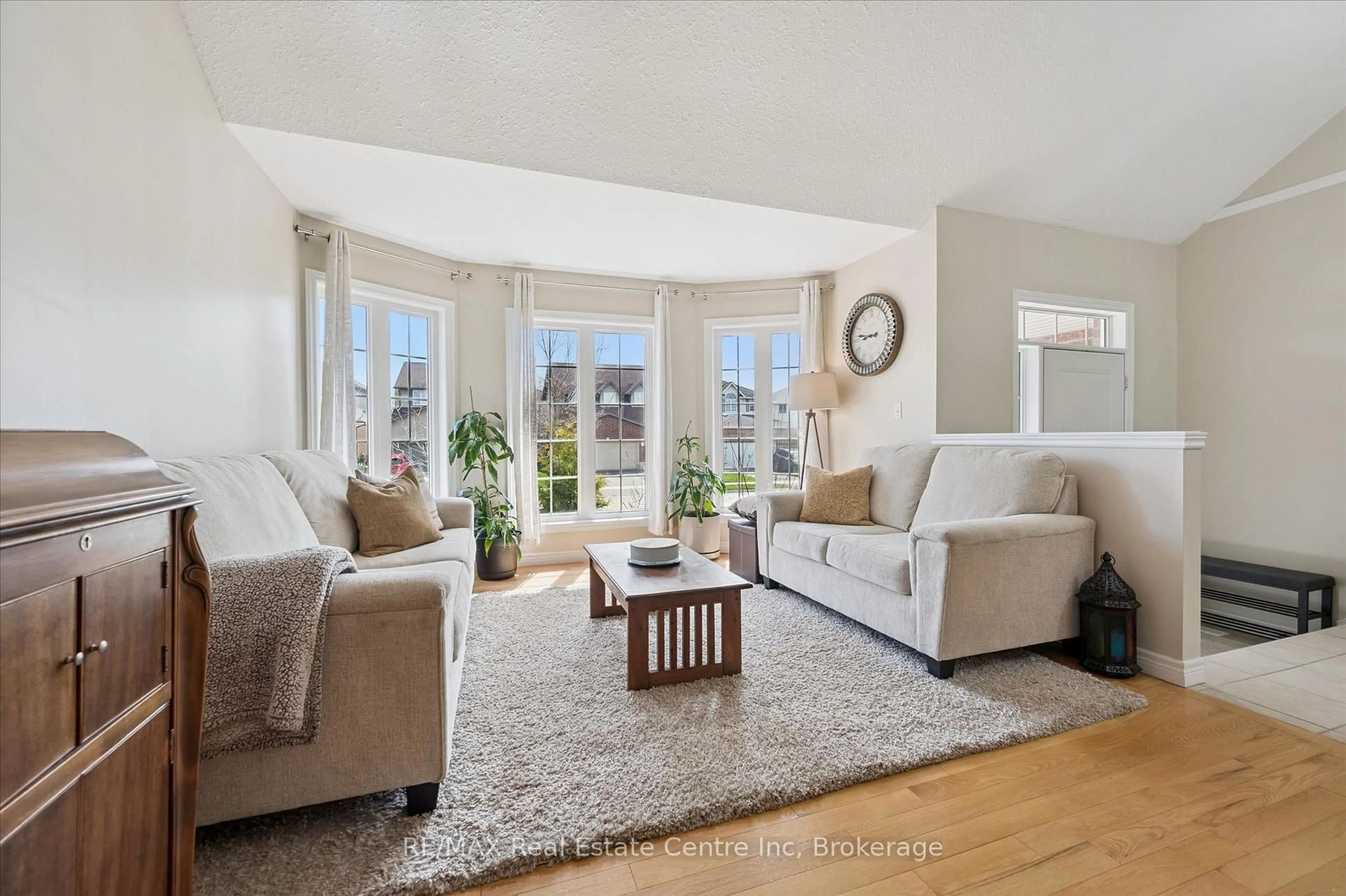Living room with furniture, unknown for 556 Black St, Centre Wellington Ontario N1M 0A3