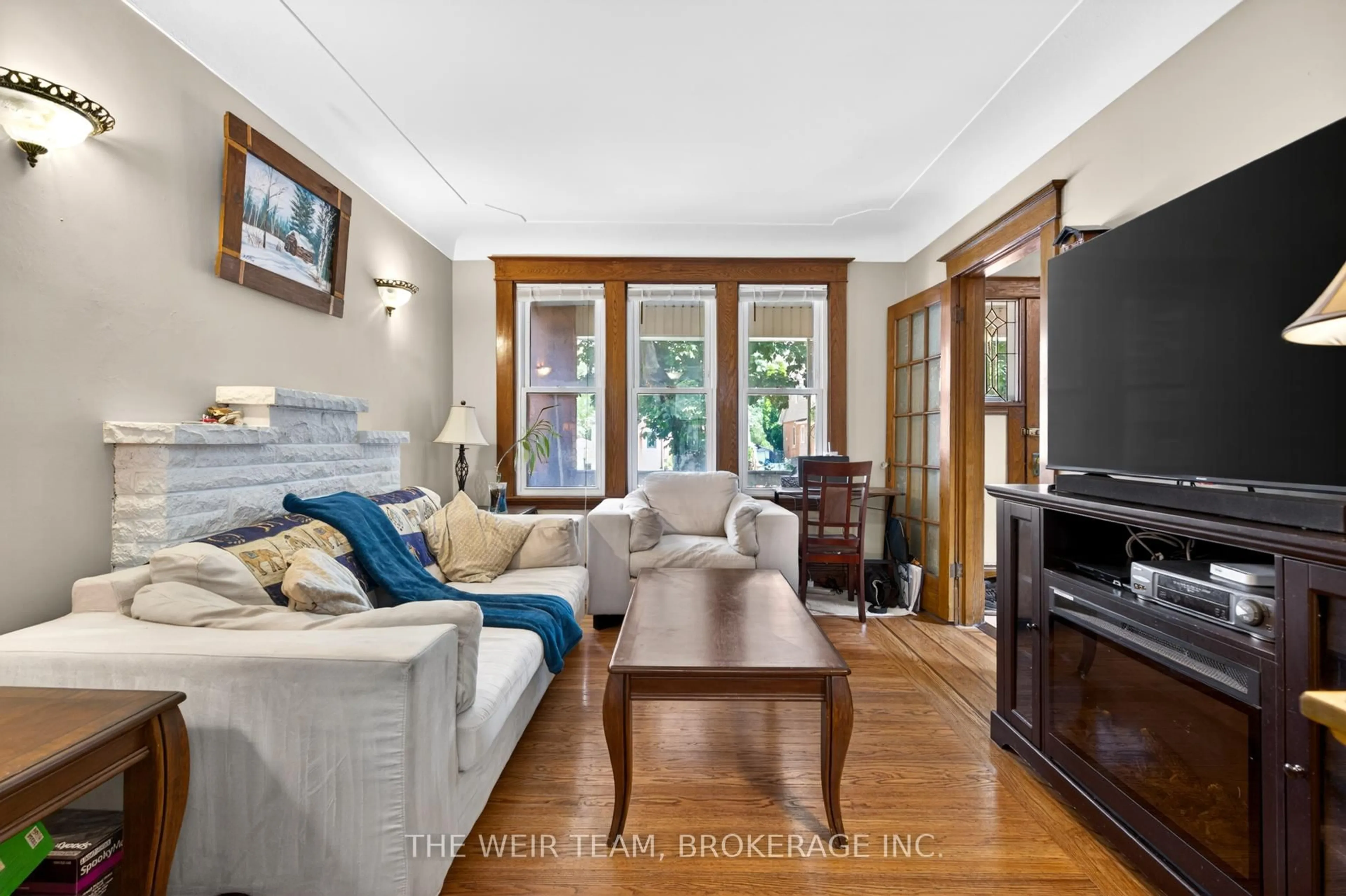 Living room with furniture, unknown for 226 Ottawa St, Hamilton Ontario L8K 2E8