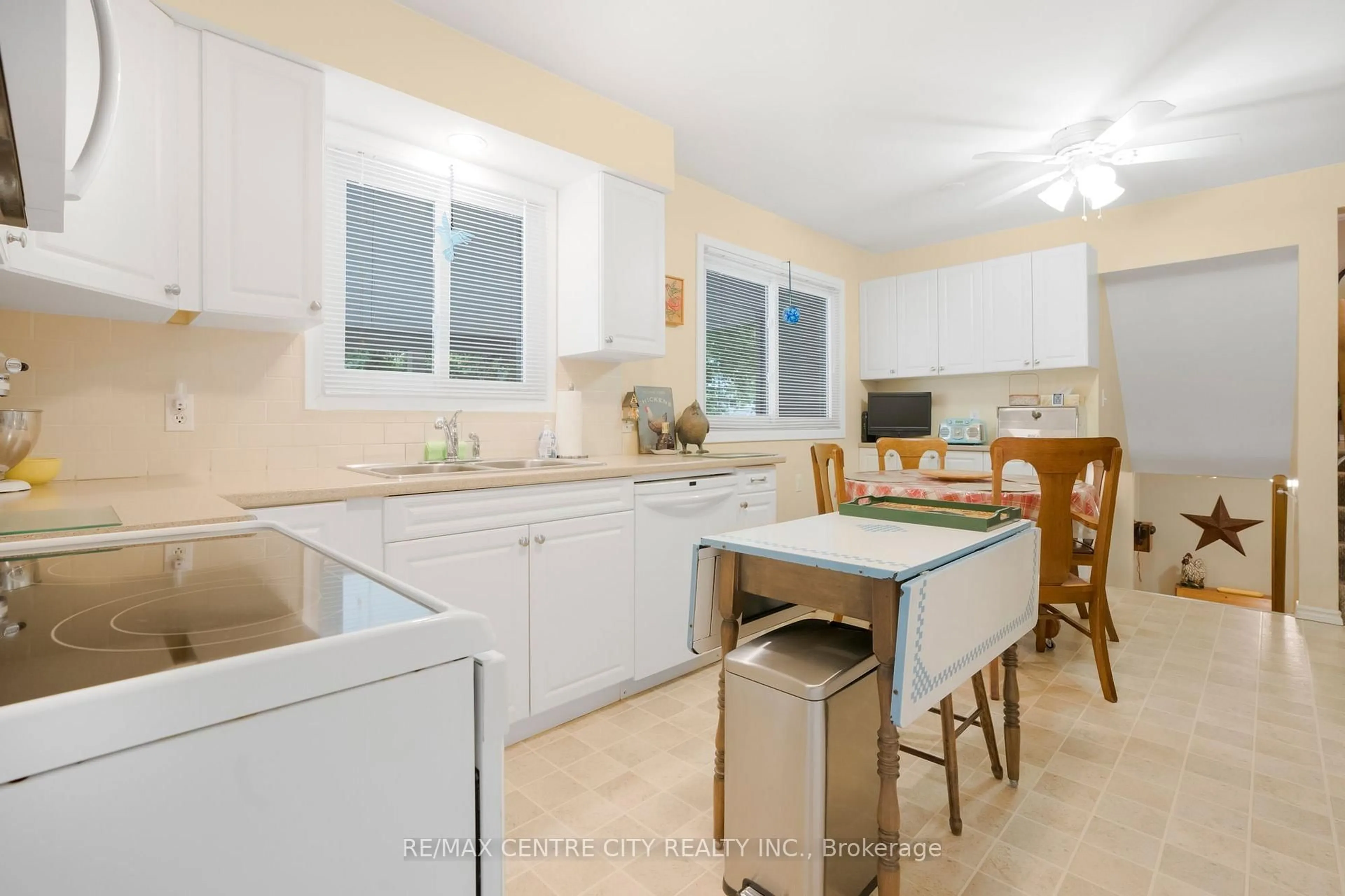 Unknown for 4 Quail Pl, Chatham-Kent Ontario N7L 1G2
