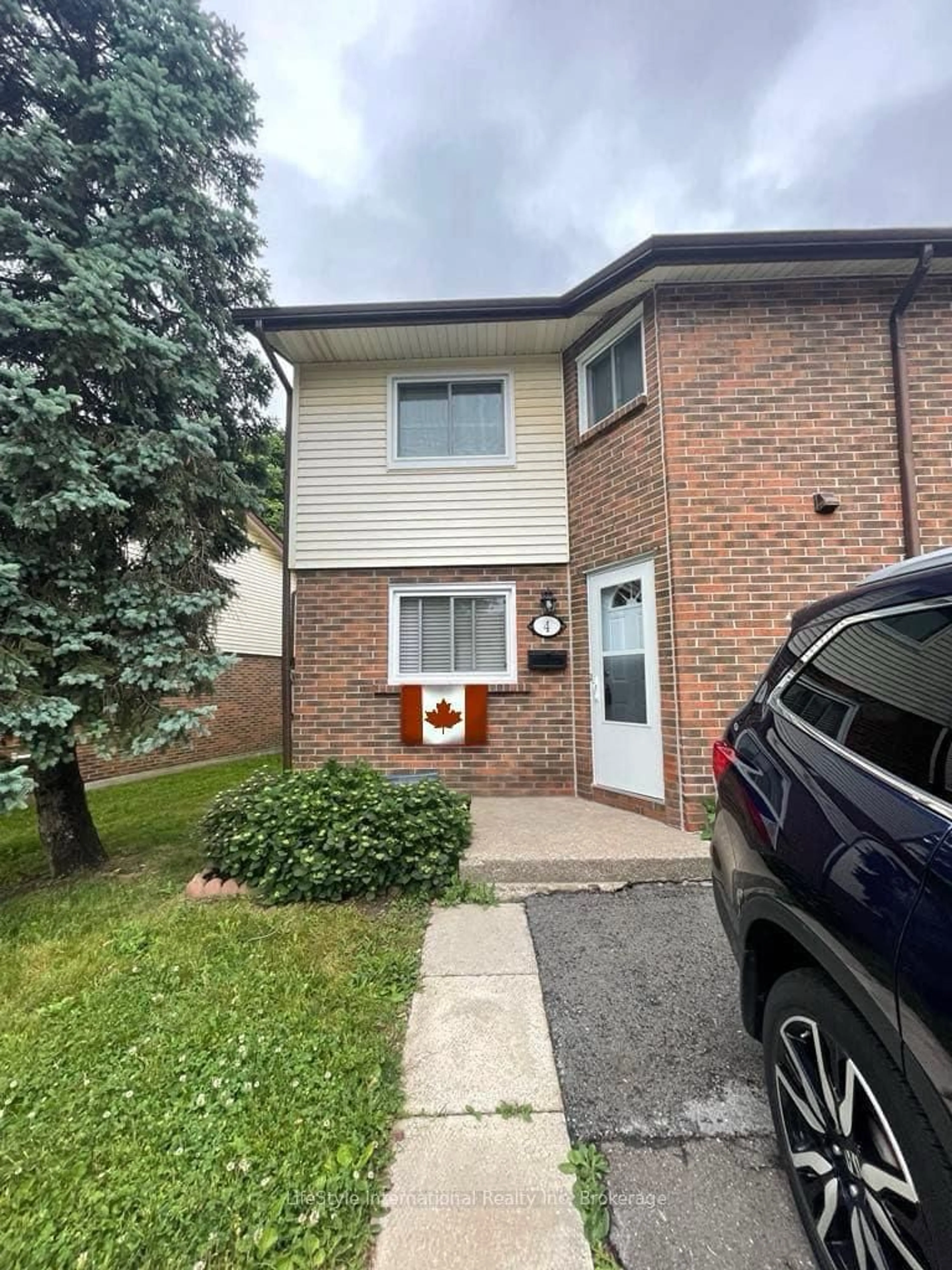 Unknown for 5982 Dunn St #4, Niagara Falls Ontario L2G 7J9