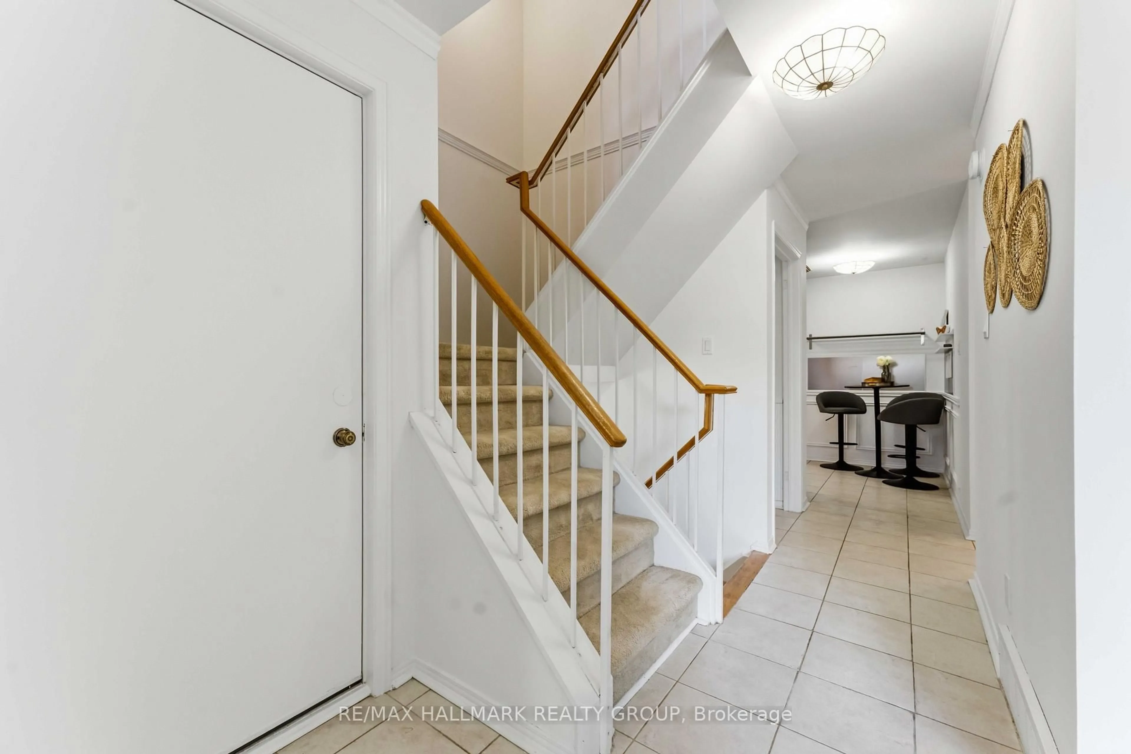 Unknown for 1380 Pebble Rd, Ottawa Ontario K1V 0K2
