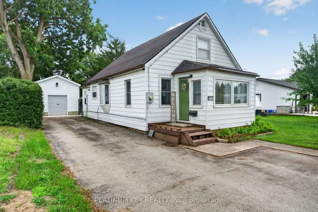 422 Metcalfe St, Strathroy-Caradoc 2