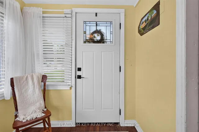 422 Metcalfe St, Strathroy-Caradoc 4