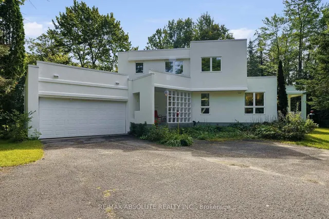 1645 Royal Orchard Dr, Ottawa 2