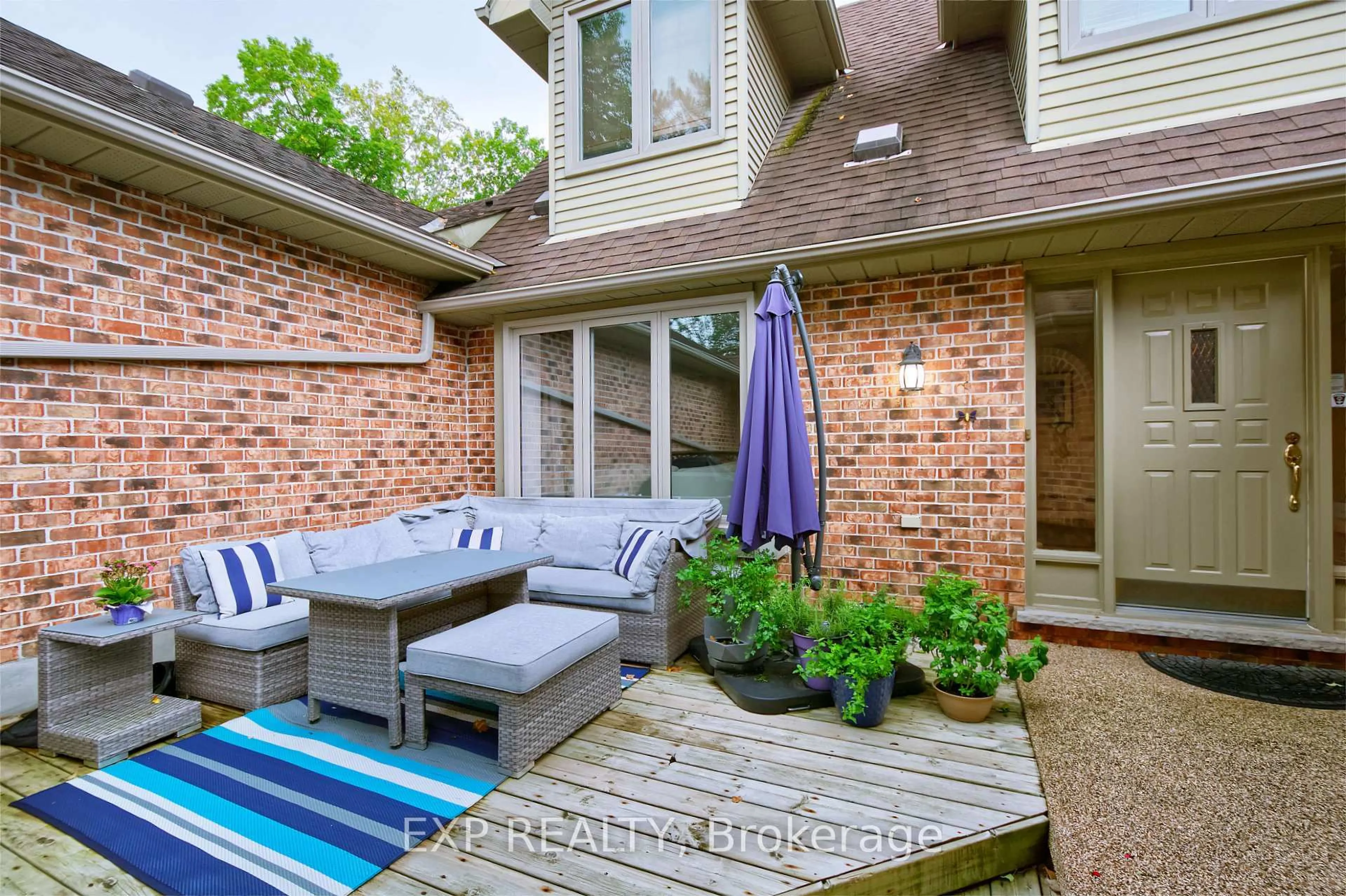 Patio, street for 1443 Commissioners Rd #29, London South Ontario N6K 1E2