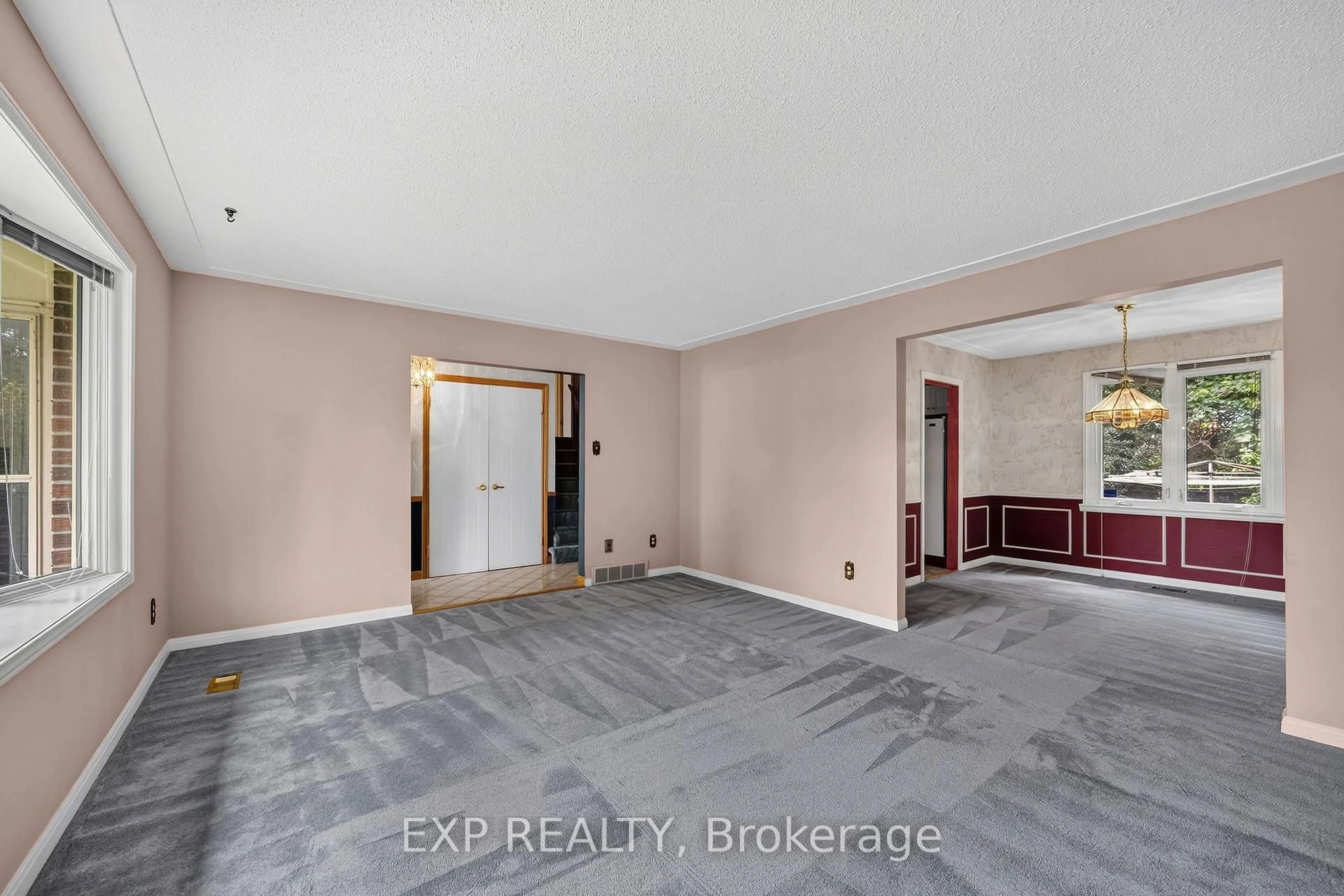 Unknown for 47 Glenburnie Cres, London North Ontario N5X 2A1
