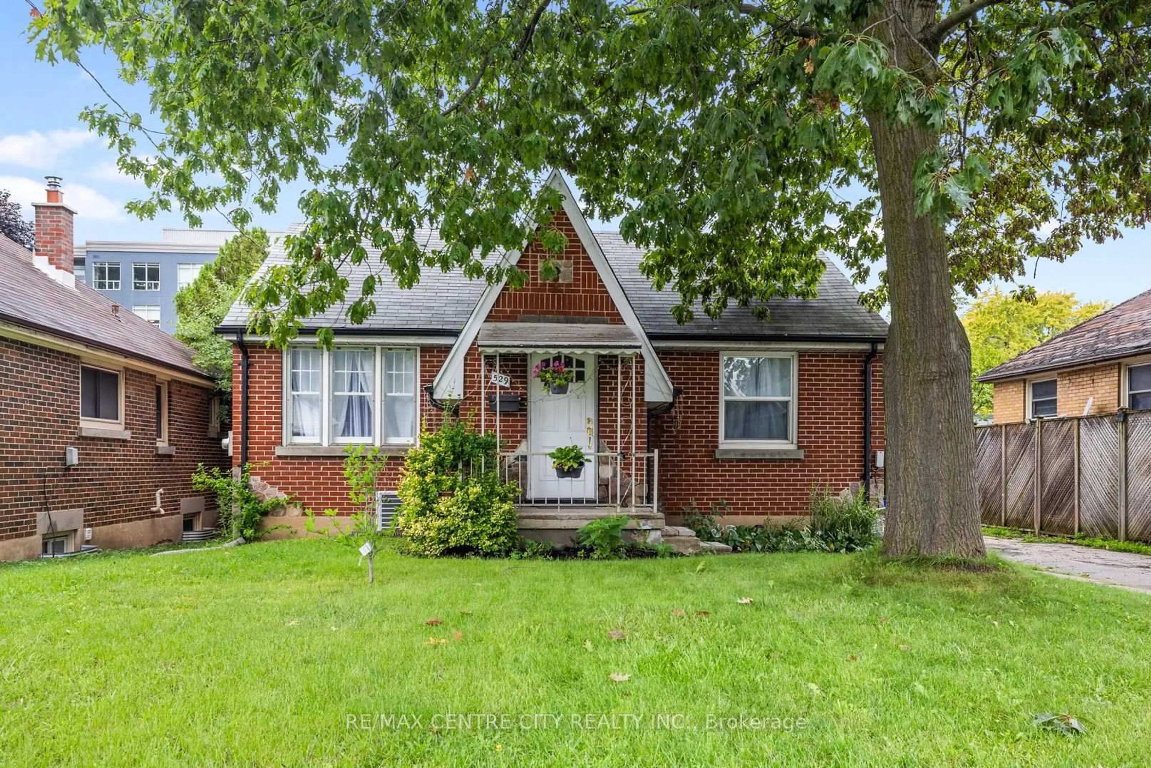 Home with brick exterior material, street for 529 Highbury Ave, London East Ontario N5W 4K6