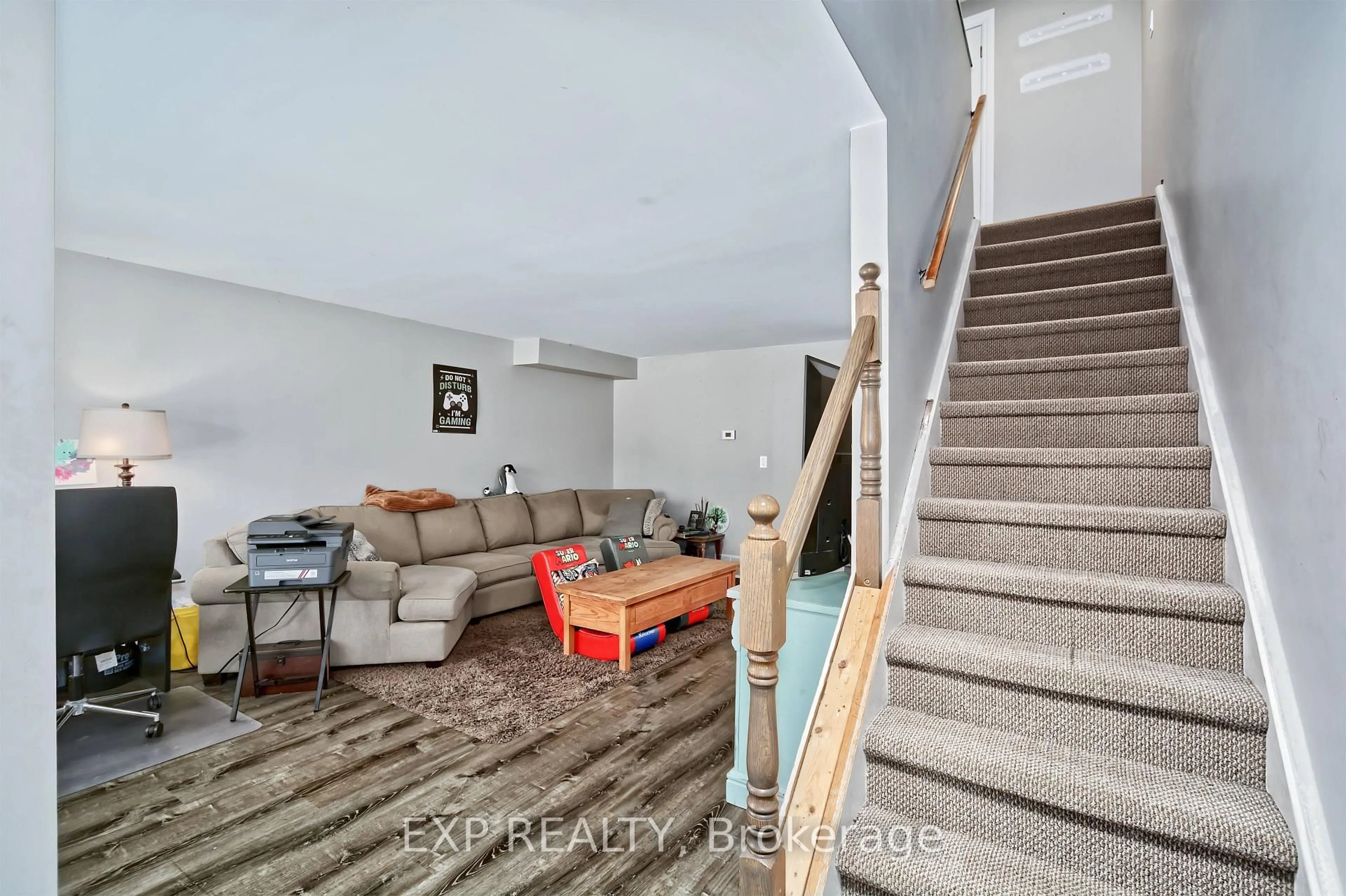 Unknown for 320 Westminster Ave #139, London South Ontario N6C 5H5