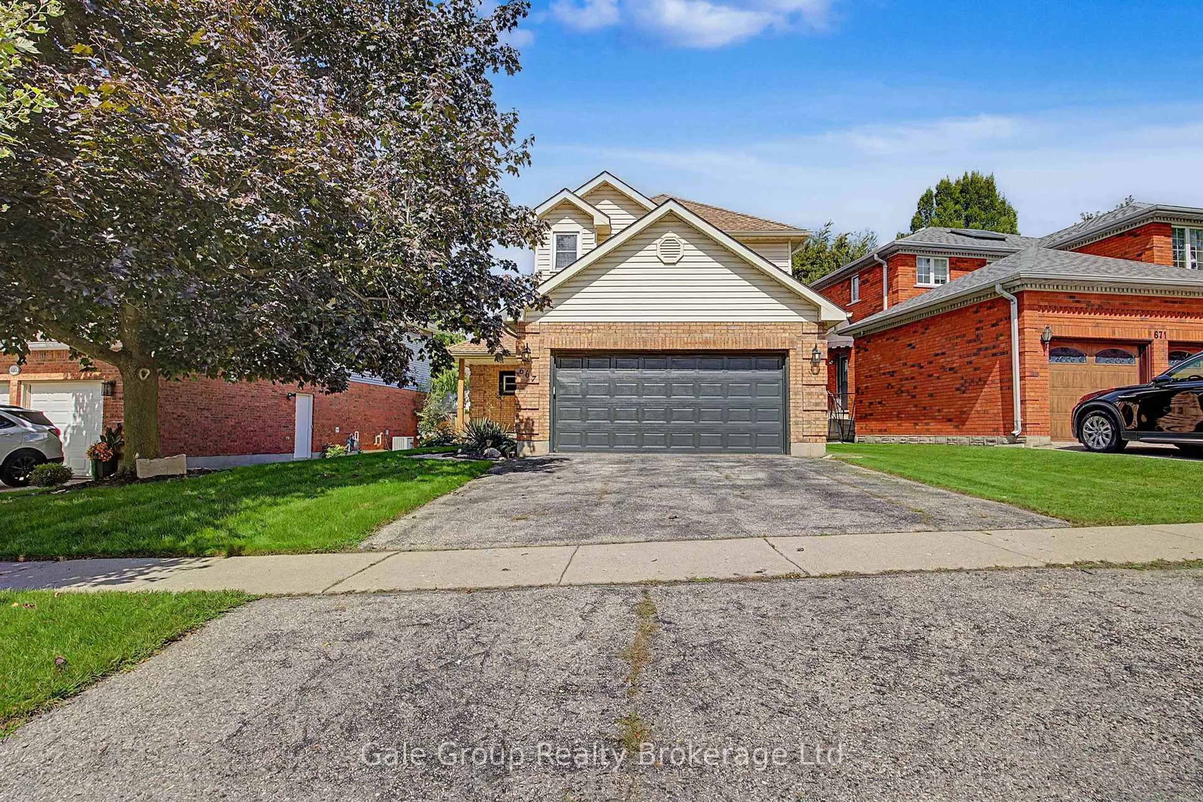 Home with brick exterior material, street for 667 Springbank Ave, Woodstock Ontario N4T 1E3