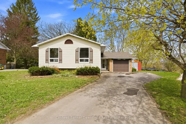 516 Maitland Crt, North Huron 2
