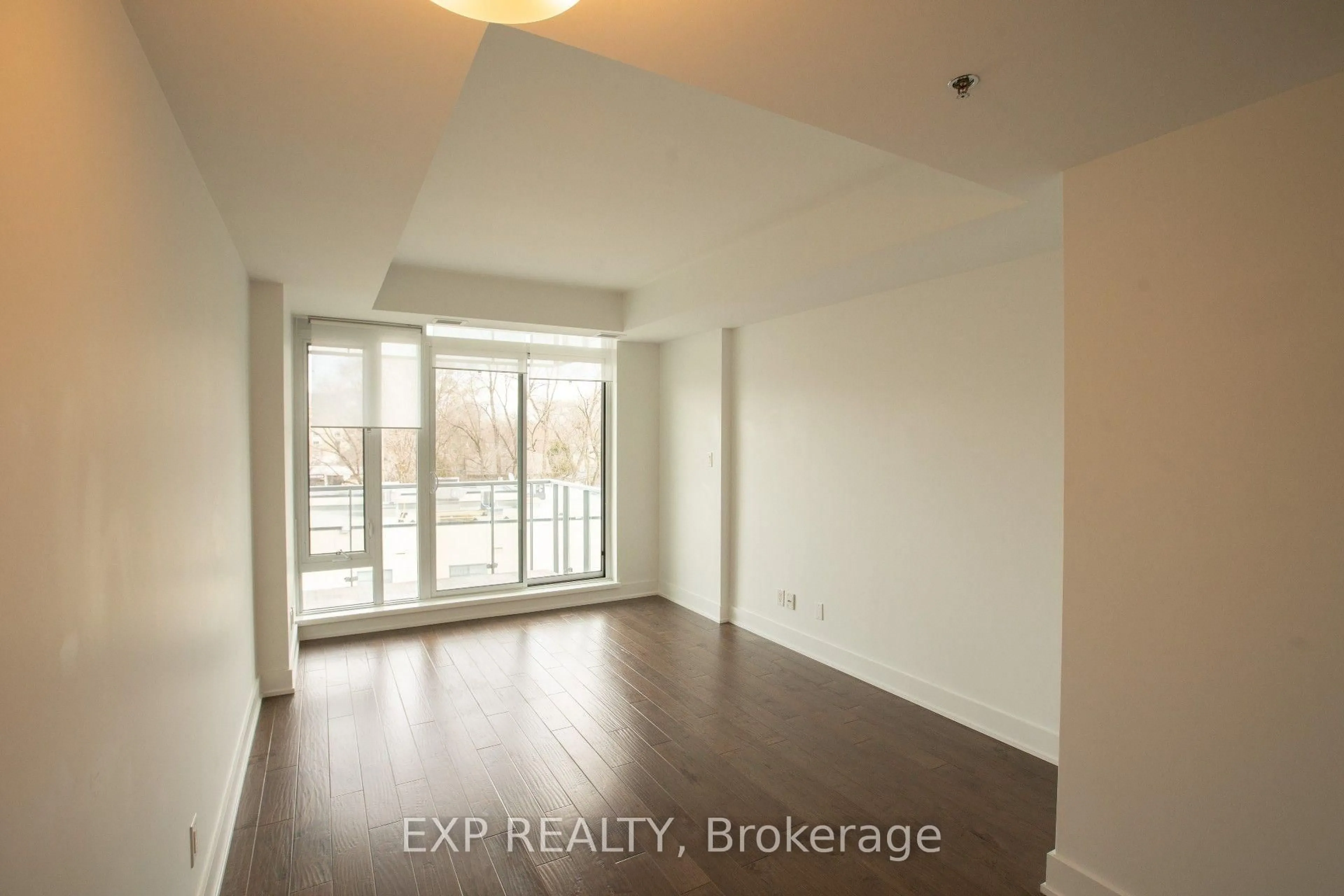 A pic of a room for 88 Richmond Rd #Unit 314, Ottawa Ontario K1Z 0B1