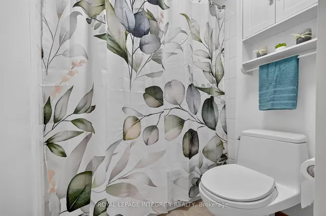 1352 Bakker Crt, Orleans 3
