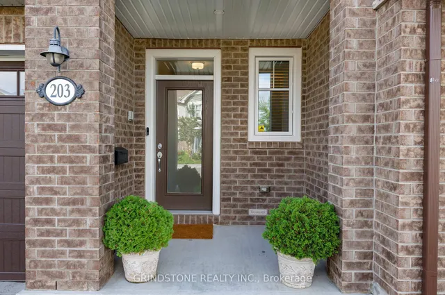 203 Trollius Way, Ottawa 2
