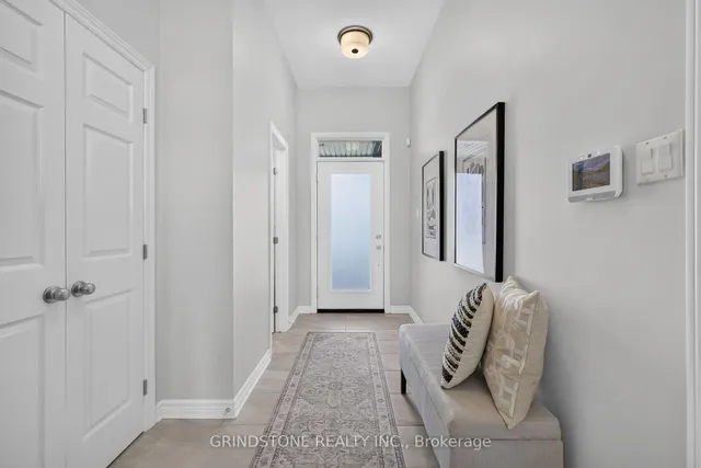 203 Trollius Way, Ottawa 4