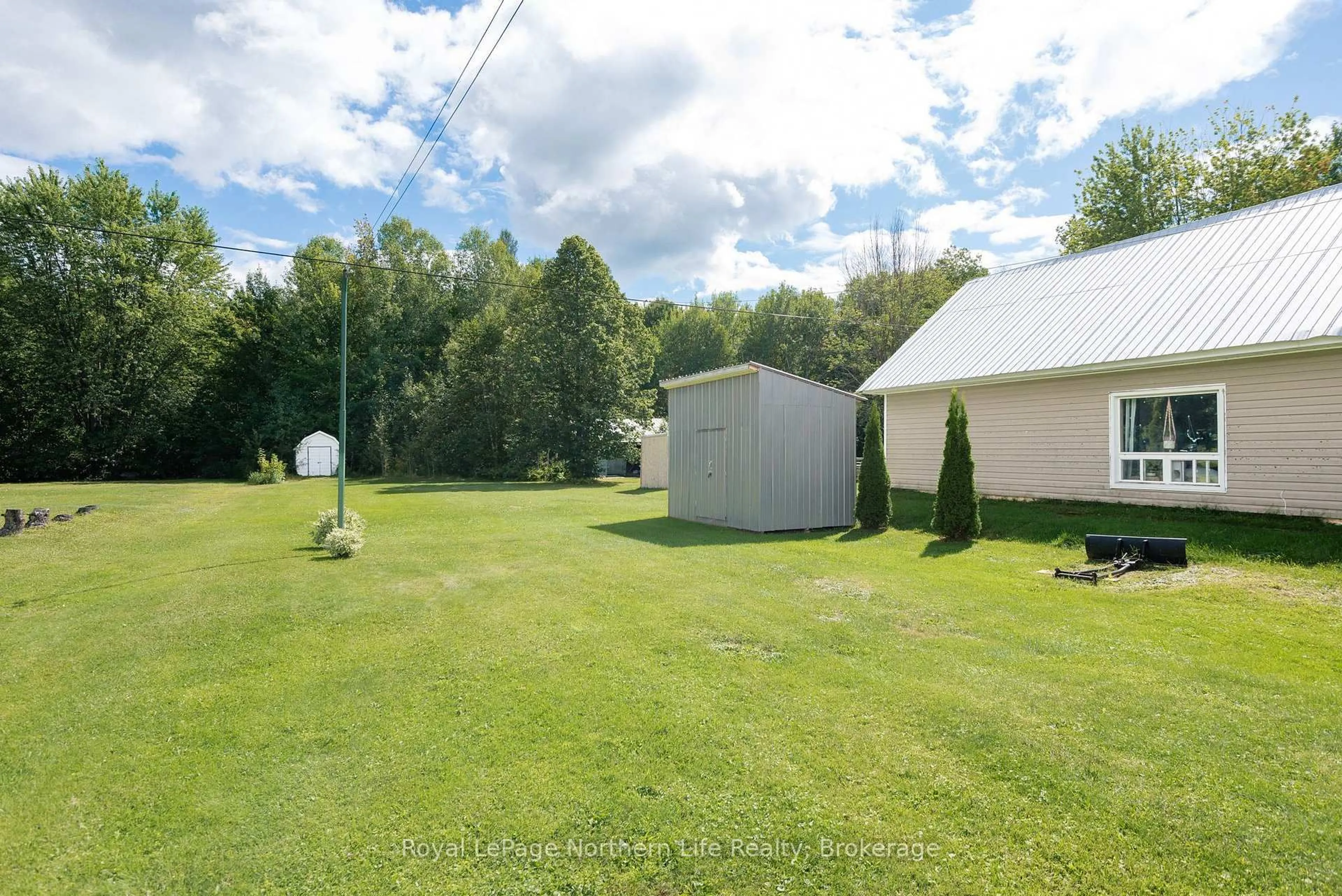 A pic from outside/outdoor area/front of a property/back of a property/a pic from drone, unknown for 378 Nipissing St, West Nipissing Ontario P2B 3E2