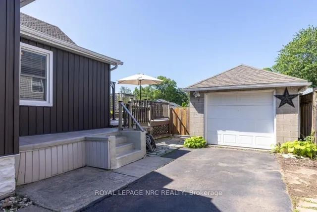 7992 Peter St, Niagara Falls 3