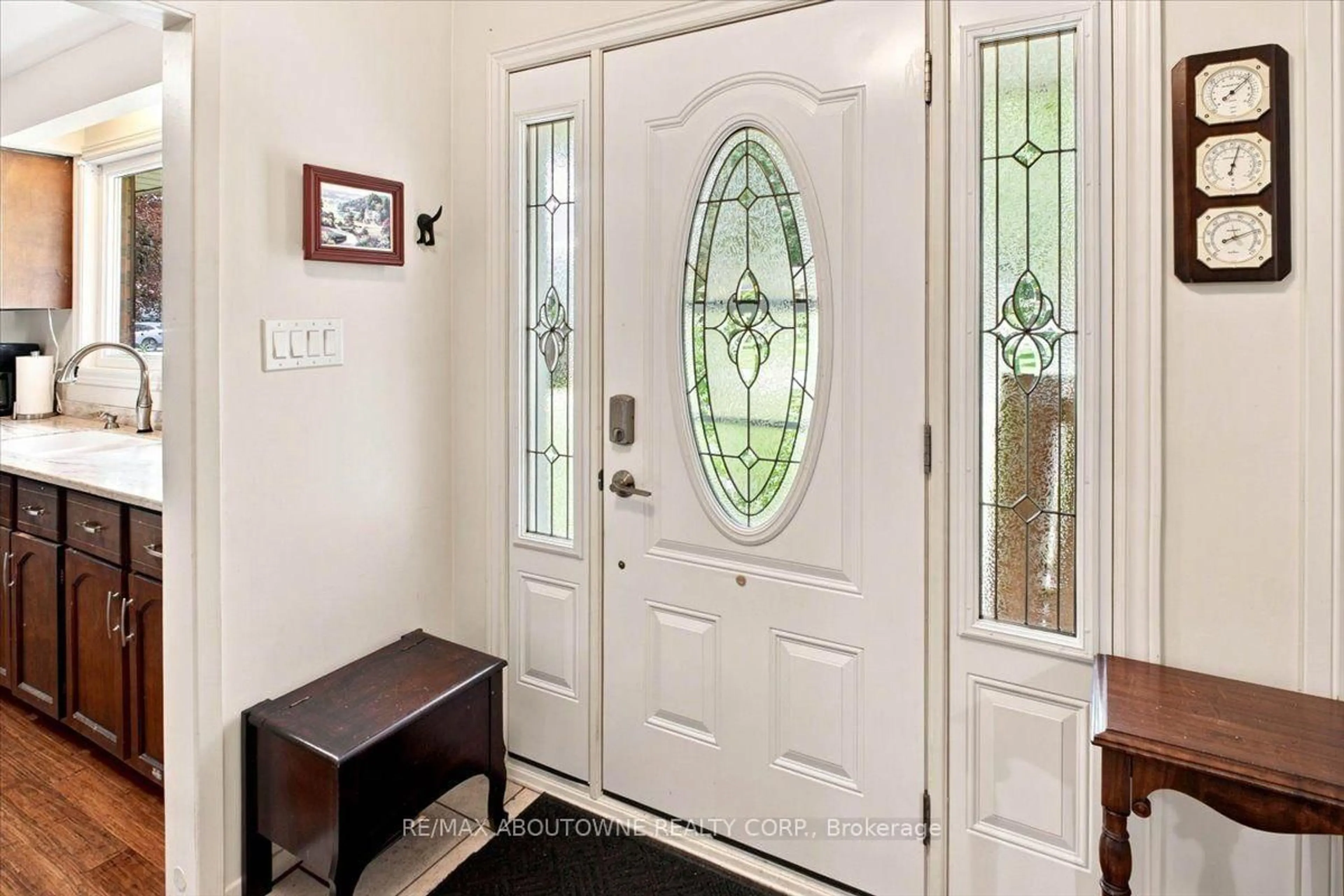 Indoor entryway for 943 Mayfair Cres, Kingston Ontario K7M 5S5