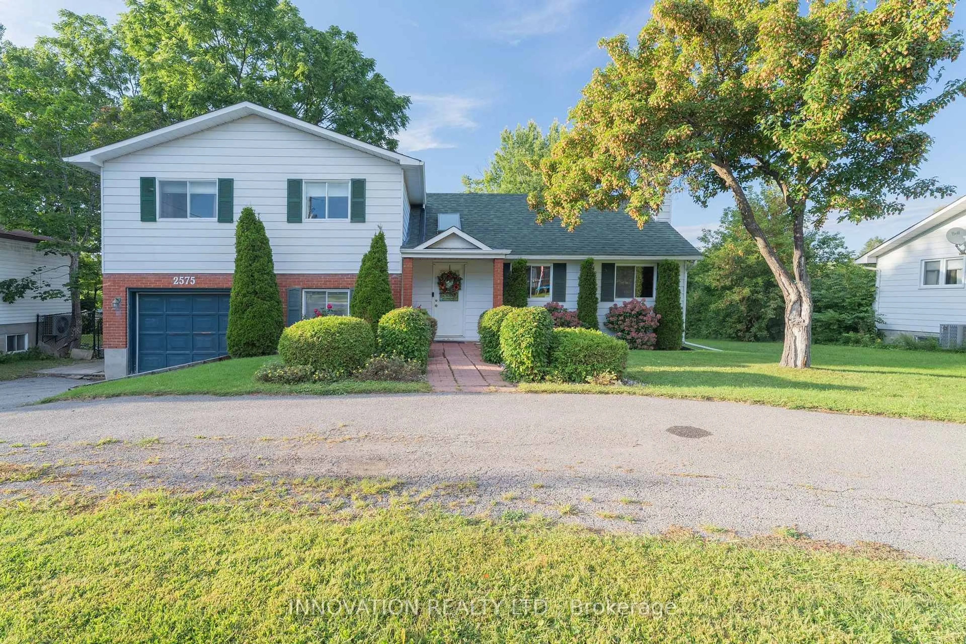 Home with brick exterior material, street for 2575 Sparkle St, Cumberland Ontario K4C 1A1